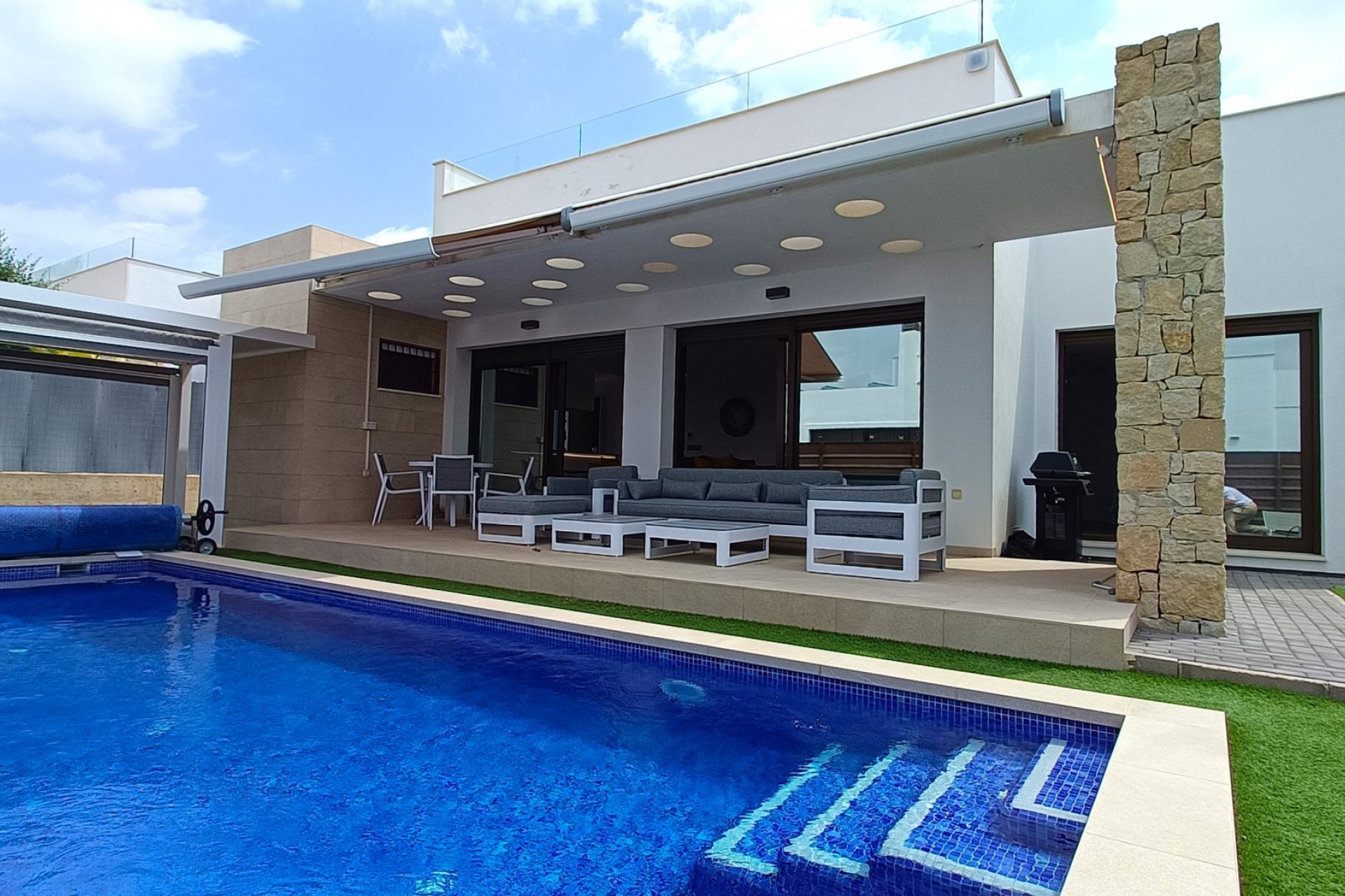 Återförsäljning - Villa -
Vistabella Golf Entre Naranjos - Inland