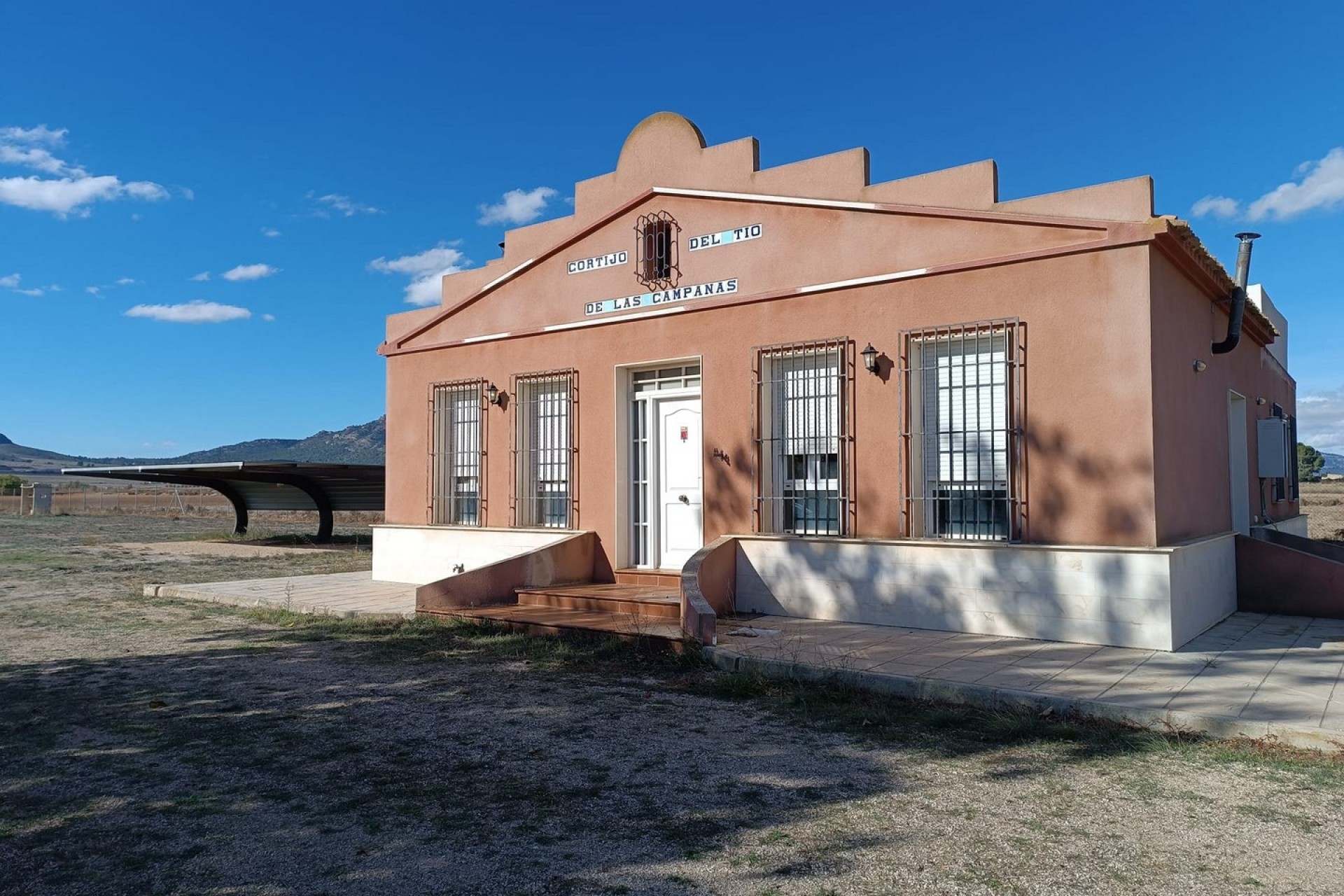 Återförsäljning - Villa -
Yecla - Inland