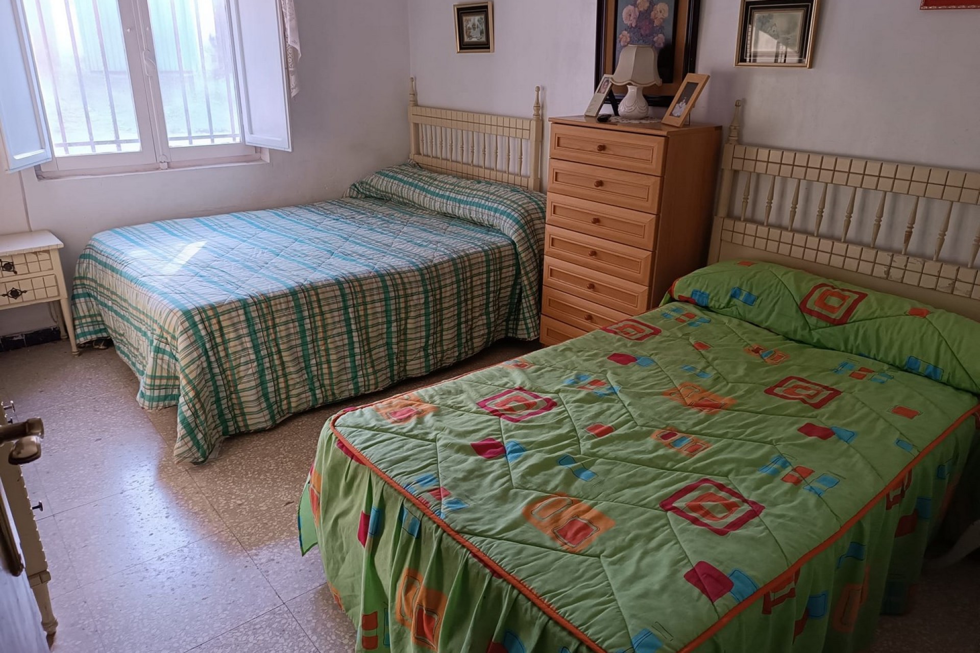 Återförsäljning - Villa -
Yecla - Inland