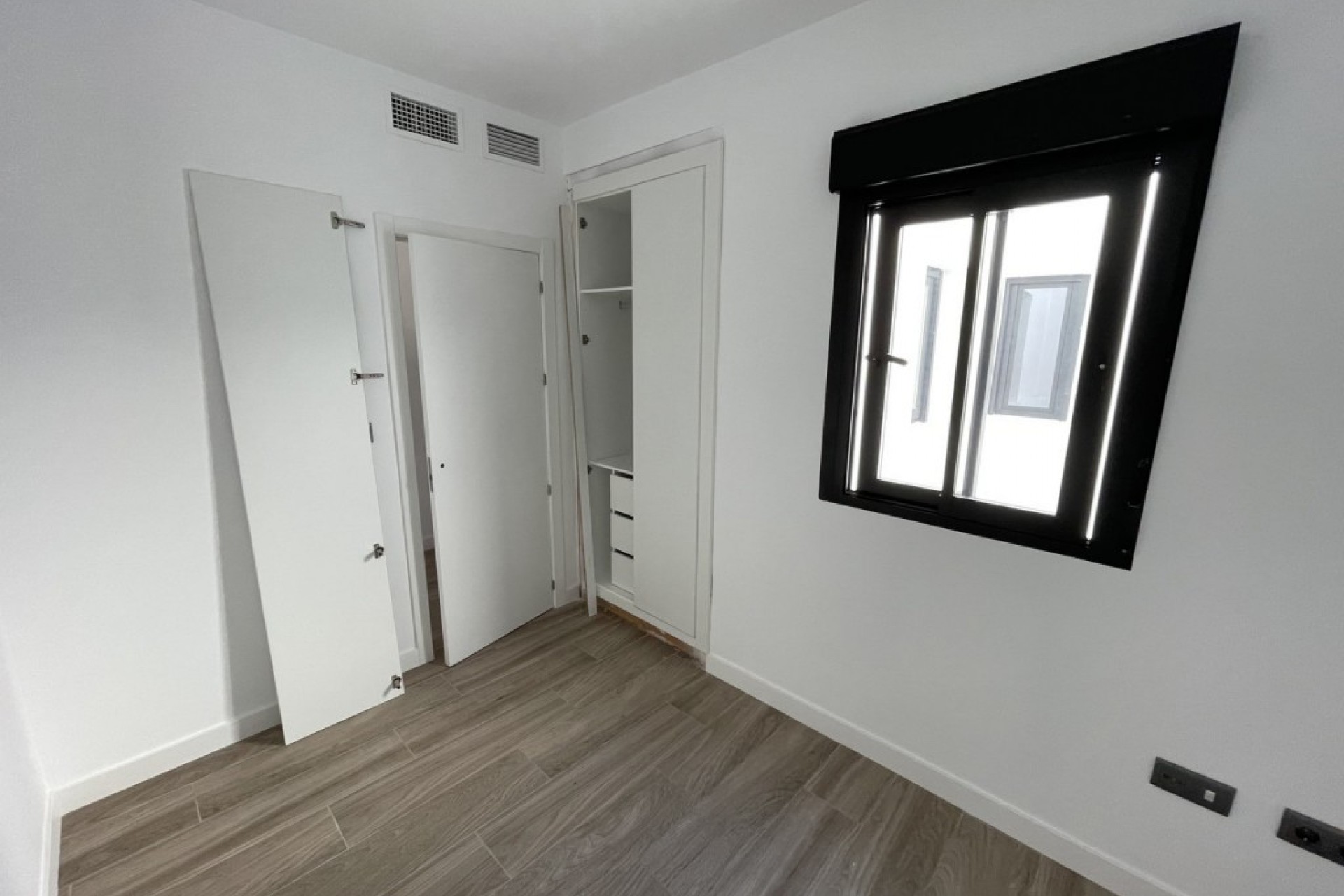 Brukt - Apartment -
Algorfa - Inland