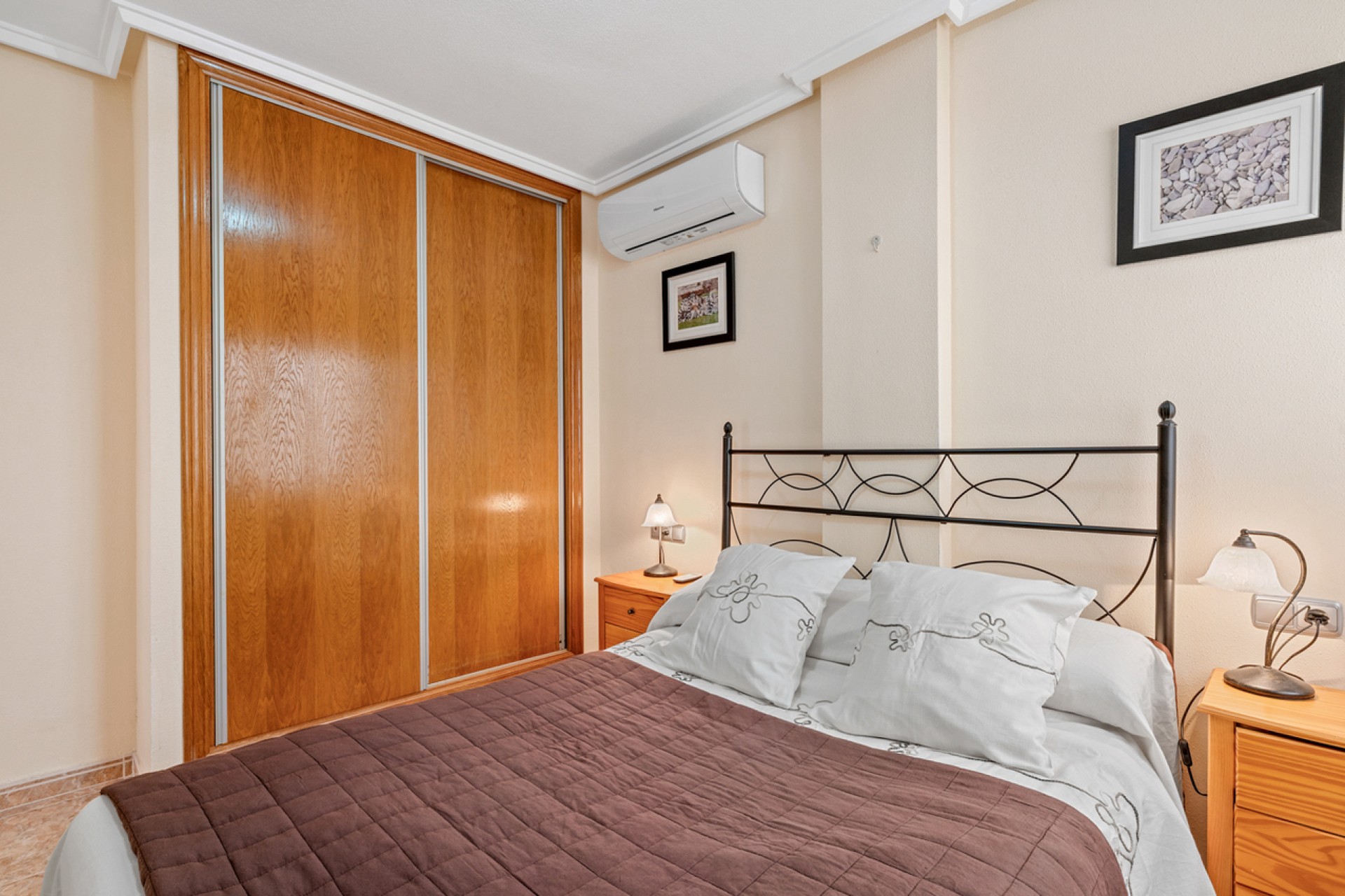 Brukt - Apartment -
Algorfa - Inland