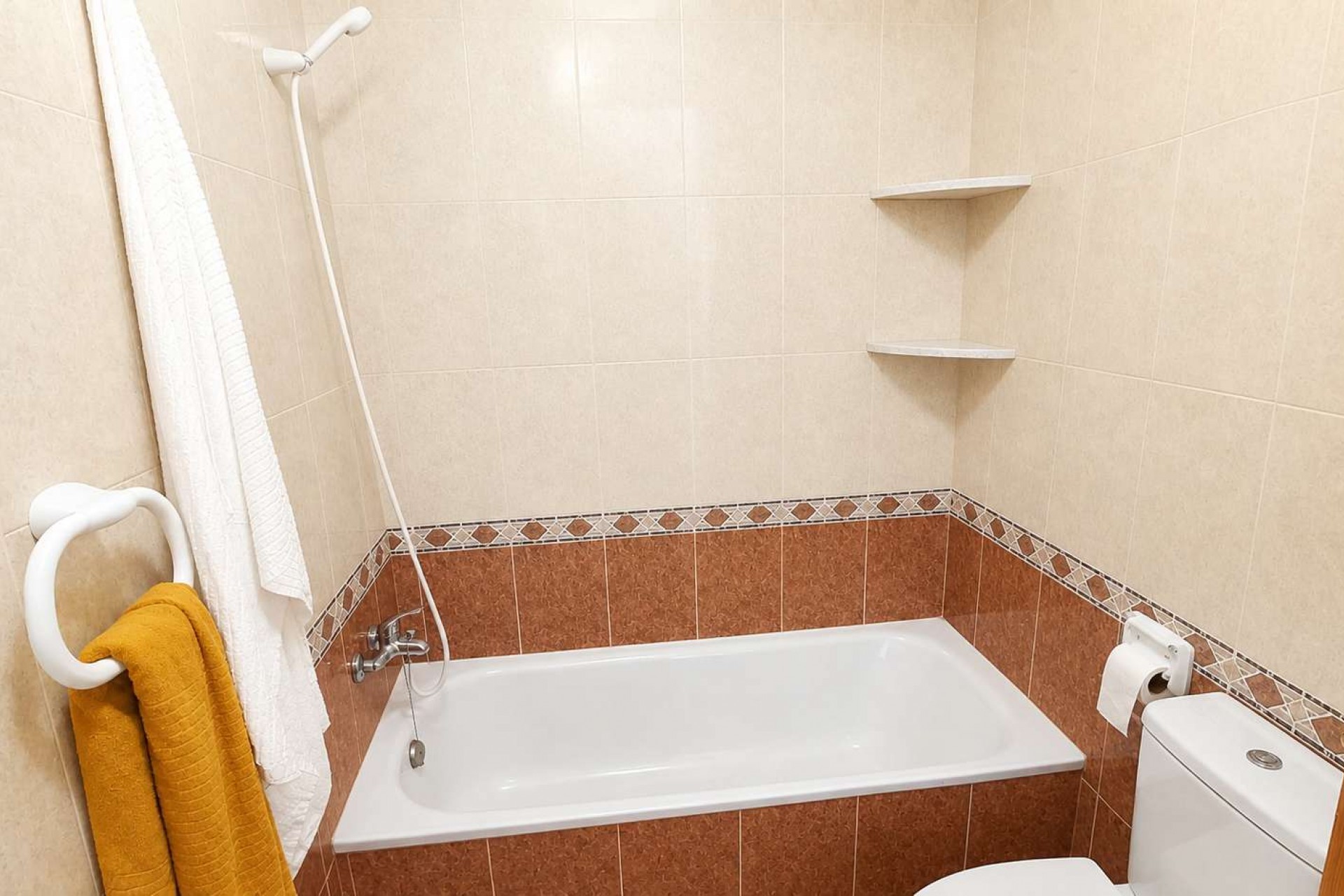 Brukt - Apartment -
Algorfa - Inland