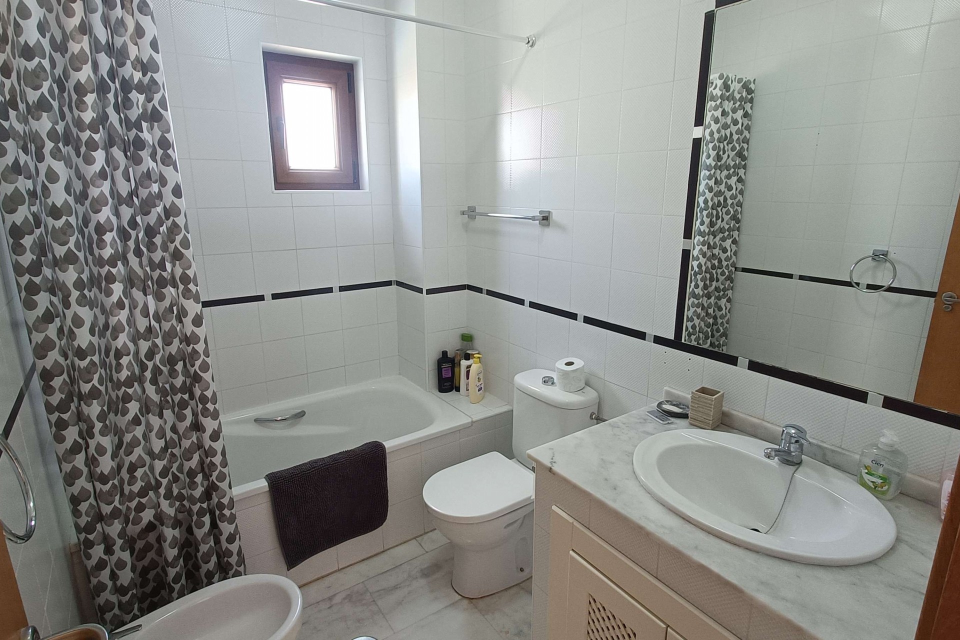 Brukt - Apartment -
Algorfa - Inland