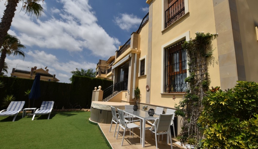 Brukt - Apartment -
Algorfa - Inland