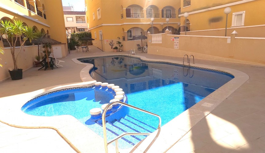 Brukt - Apartment -
Algorfa - Inland