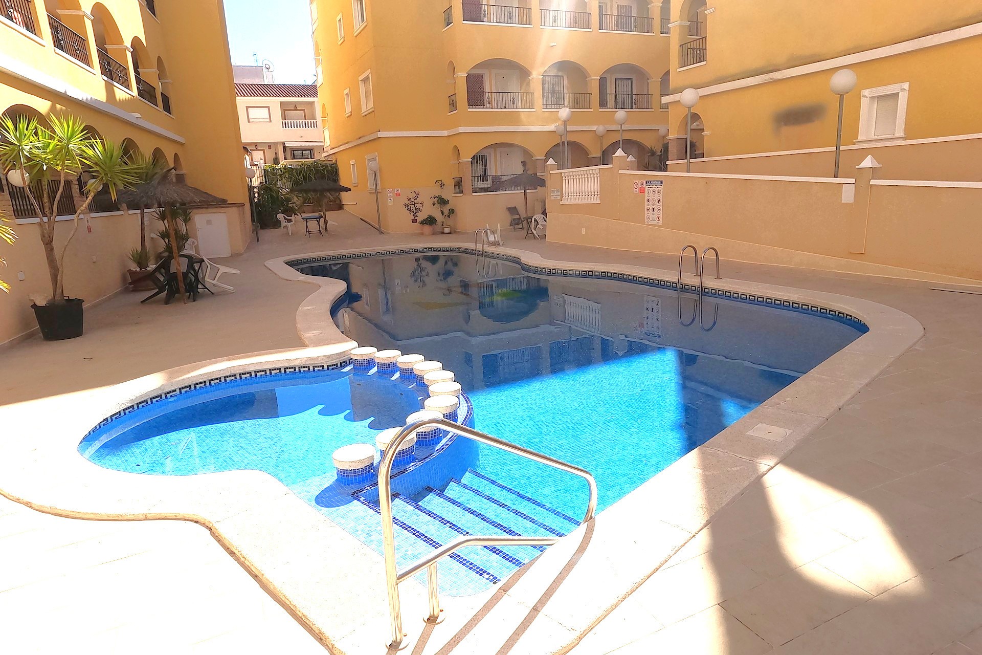 Brukt - Apartment -
Algorfa - Inland