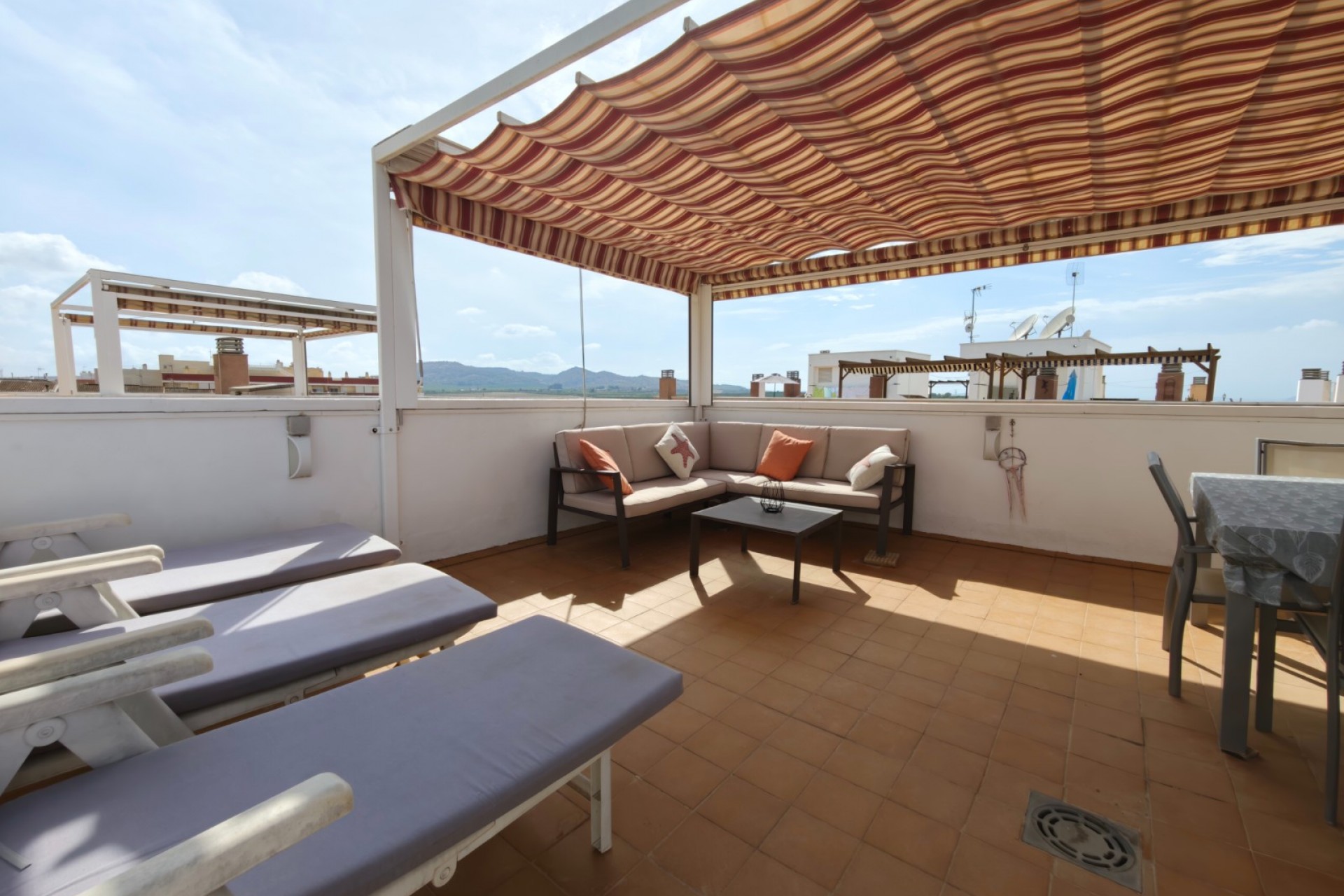 Brukt - Apartment -
Algorfa - Inland