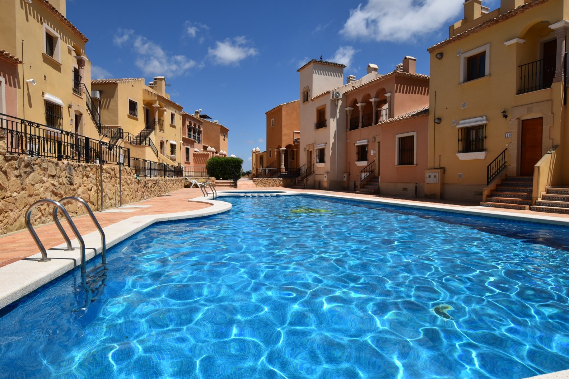 Brukt - Apartment -
Algorfa - Inland