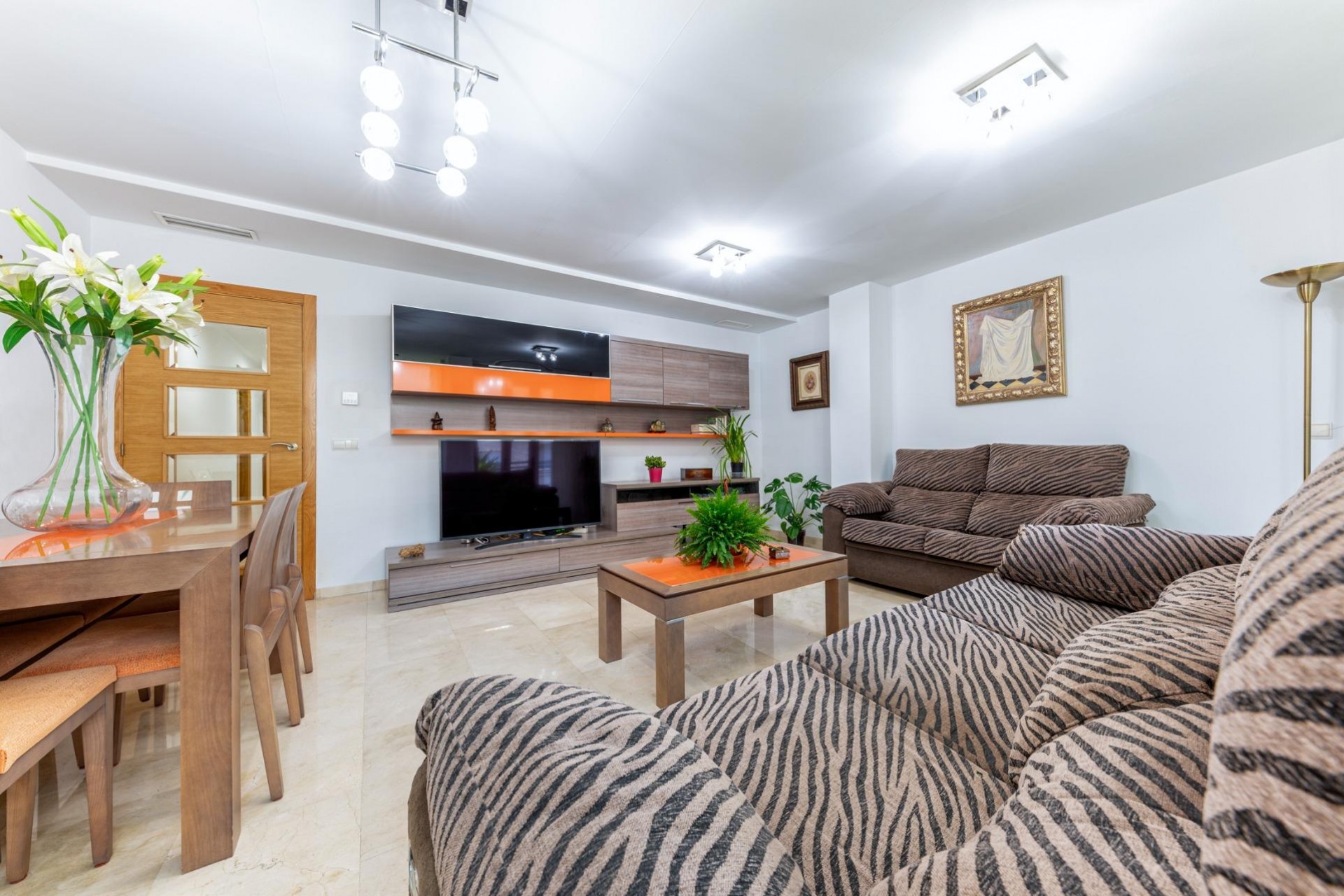 Brukt - Apartment -
Alicante - Benalua