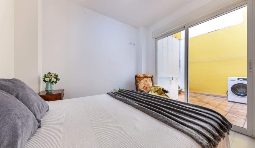 Brukt - Apartment -
Alicante - Carolinas Bajas