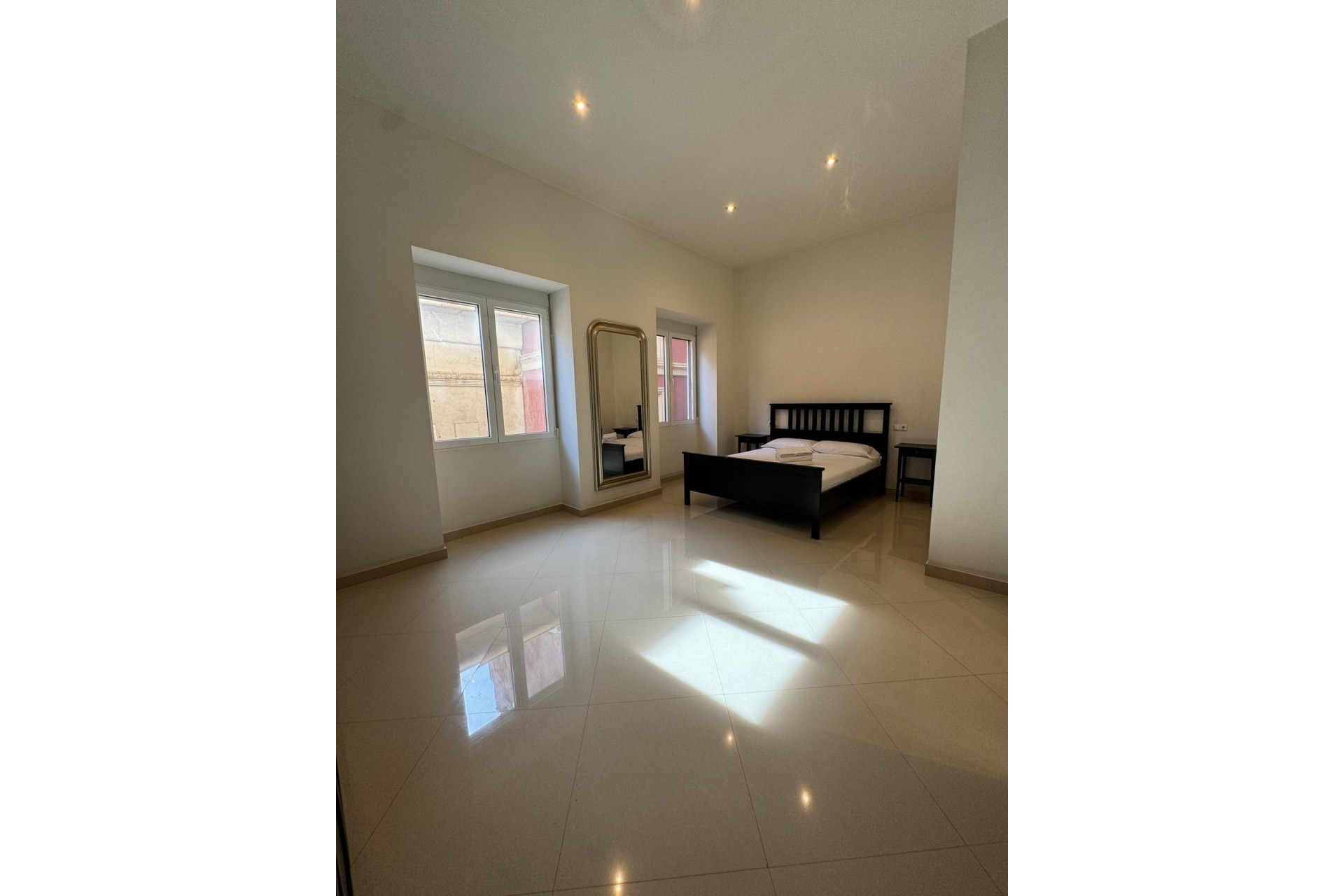 Brukt - Apartment -
Alicante - Centro