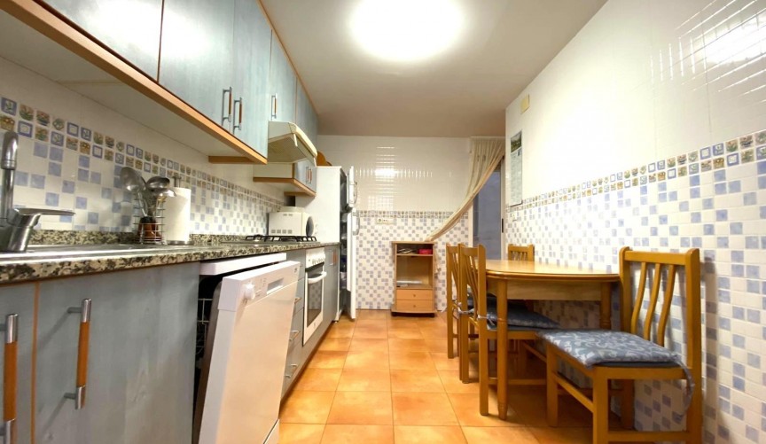 Brukt - Apartment -
Alicante - Costa Blanca