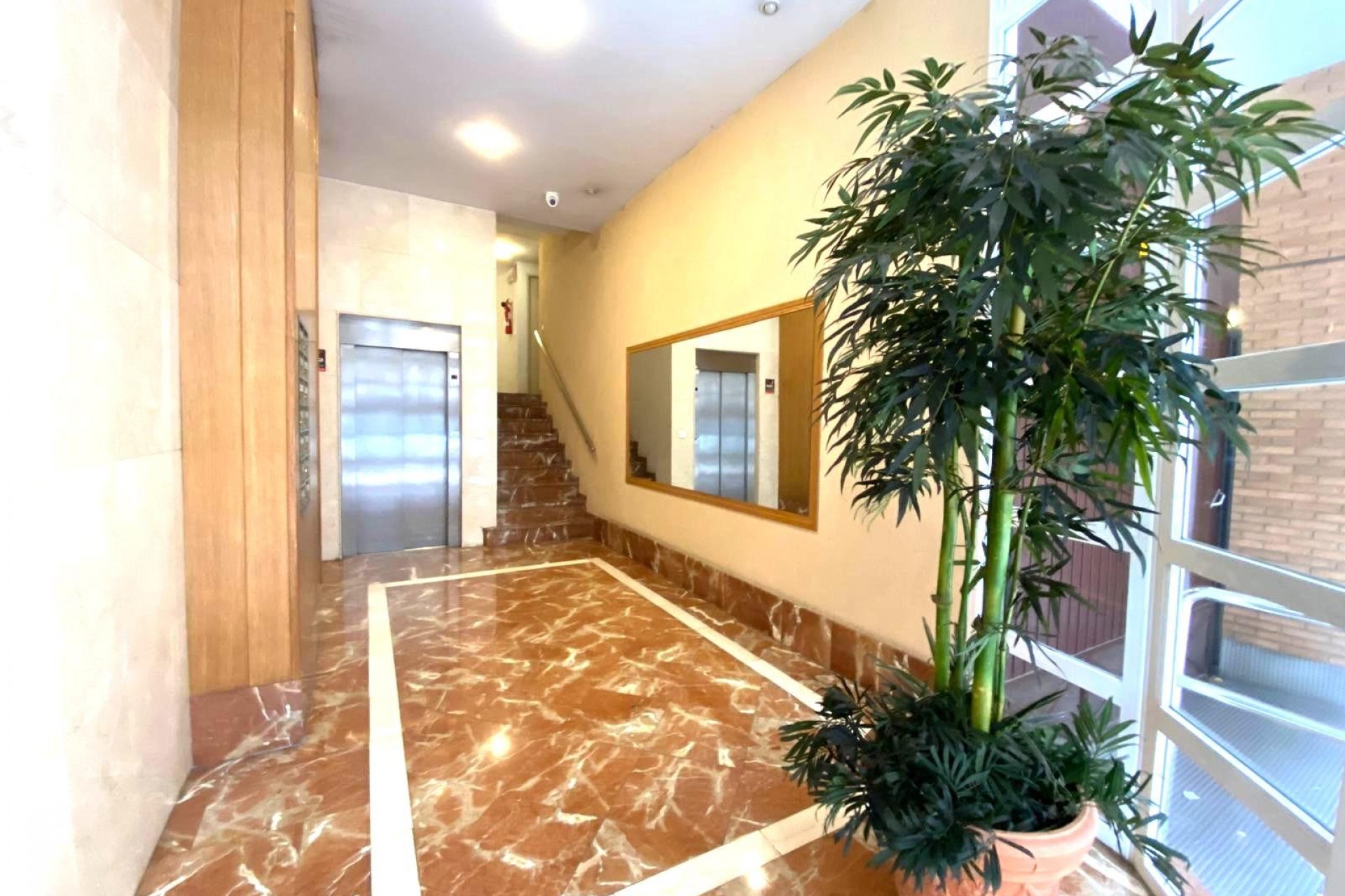 Brukt - Apartment -
Alicante - Costa Blanca