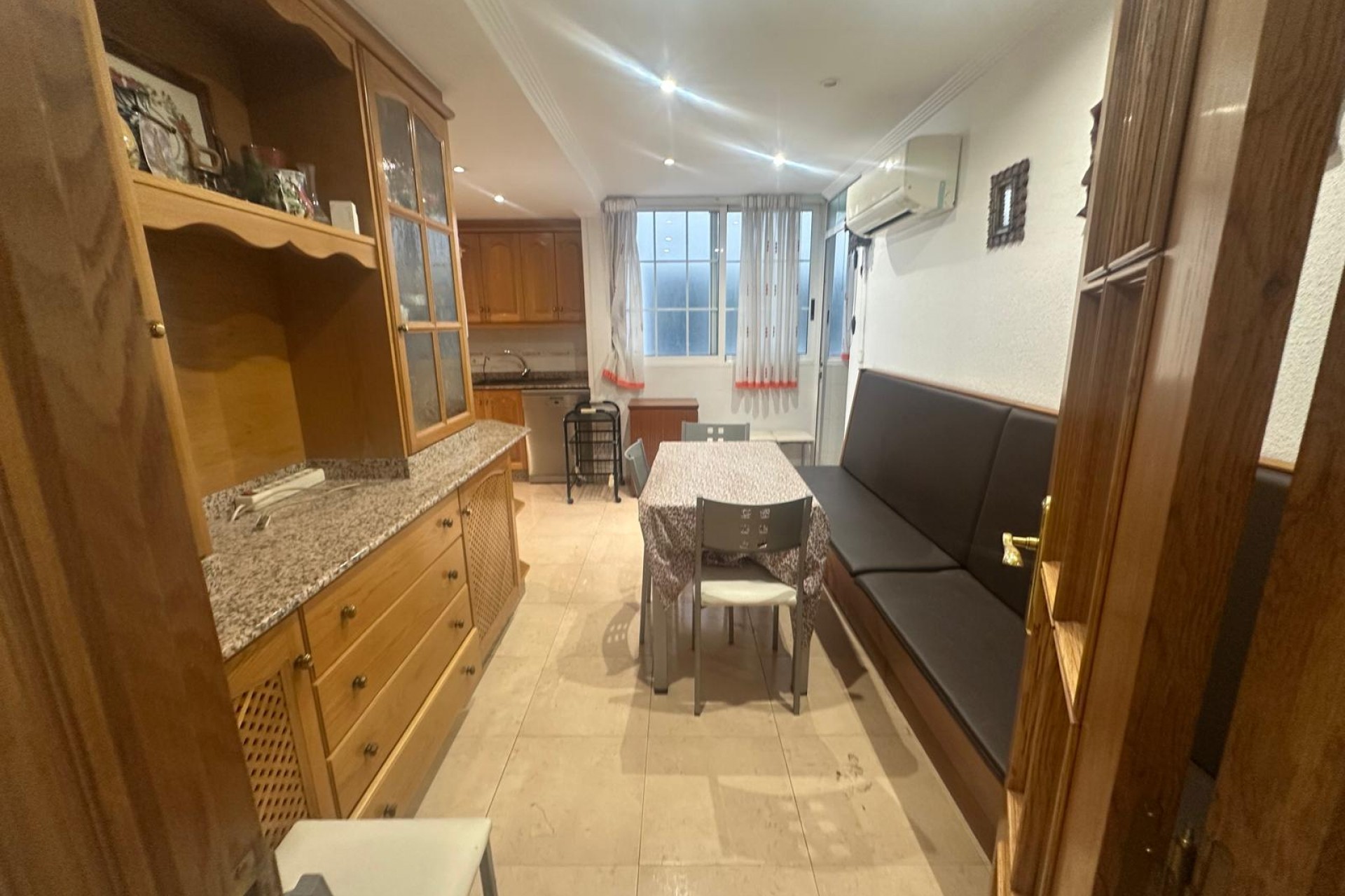 Brukt - Apartment -
Alicante - Costa Blanca