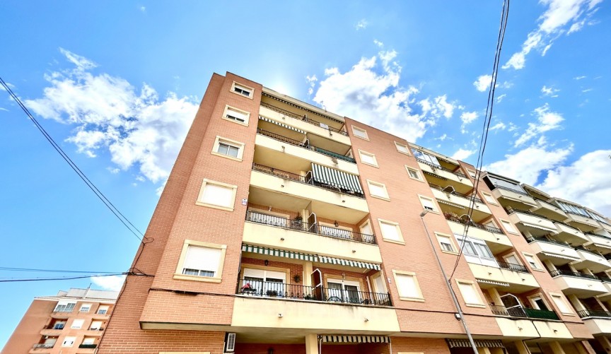 Brukt - Apartment -
Almoradí - Inland