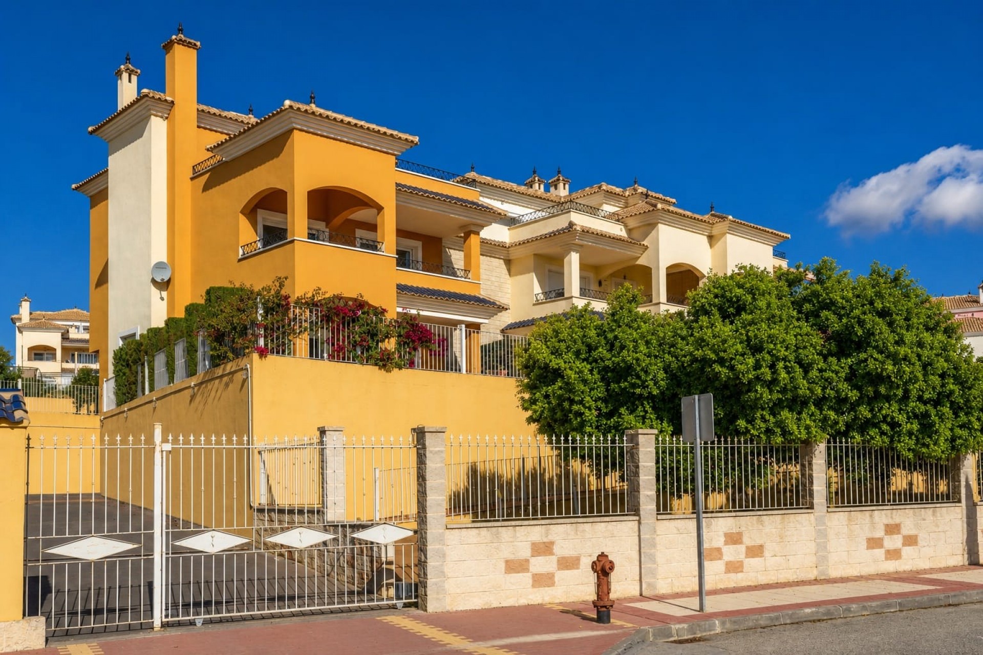 Brukt - Apartment -
Altaona Golf and Country Club - Inland