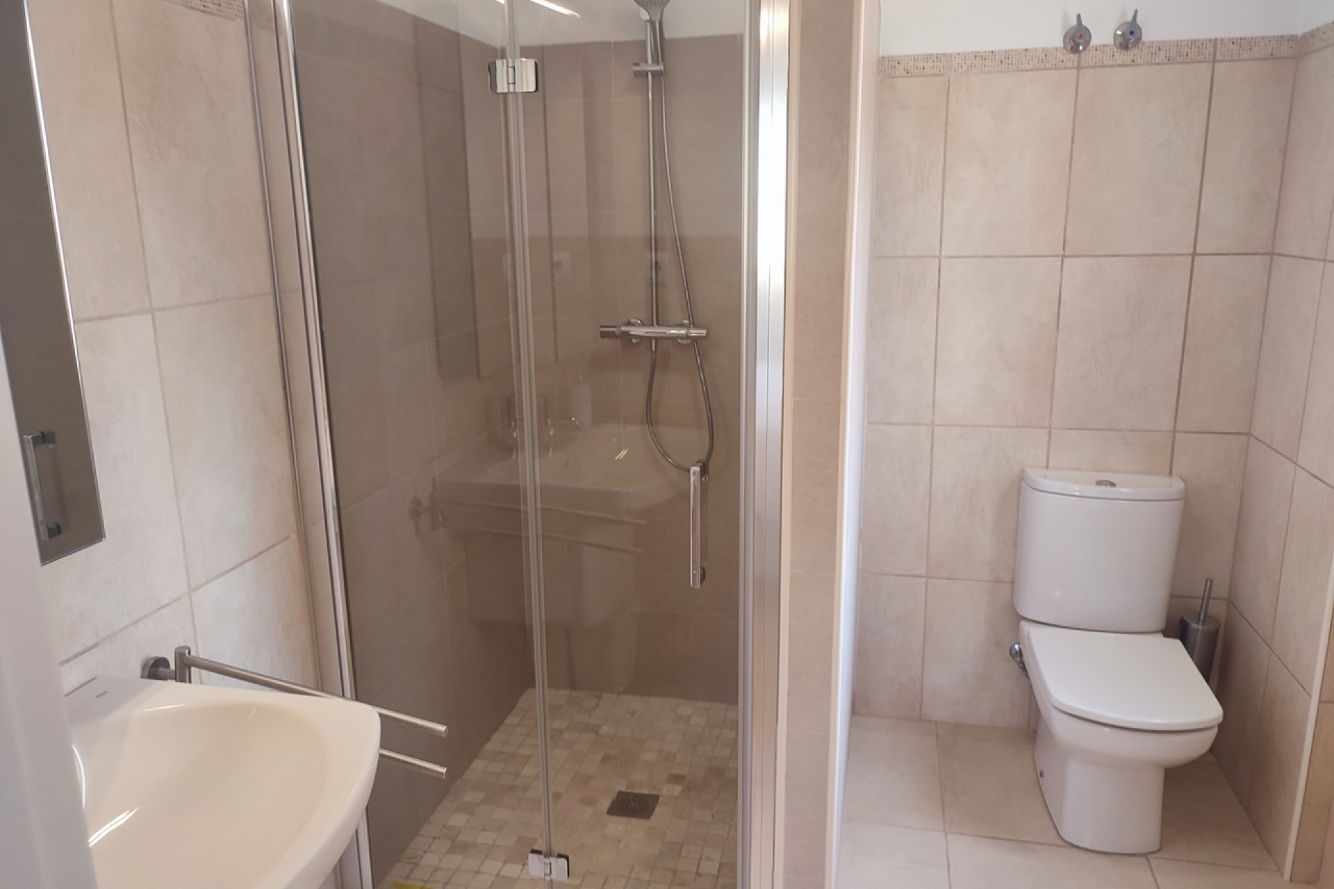 Brukt - Apartment -
Altaona Golf - Inland