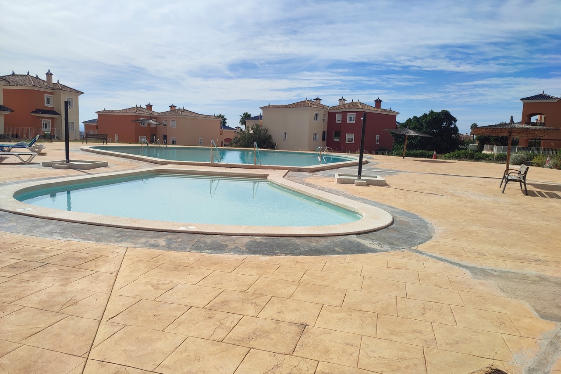 Brukt - Apartment -
Altaona Golf - Inland