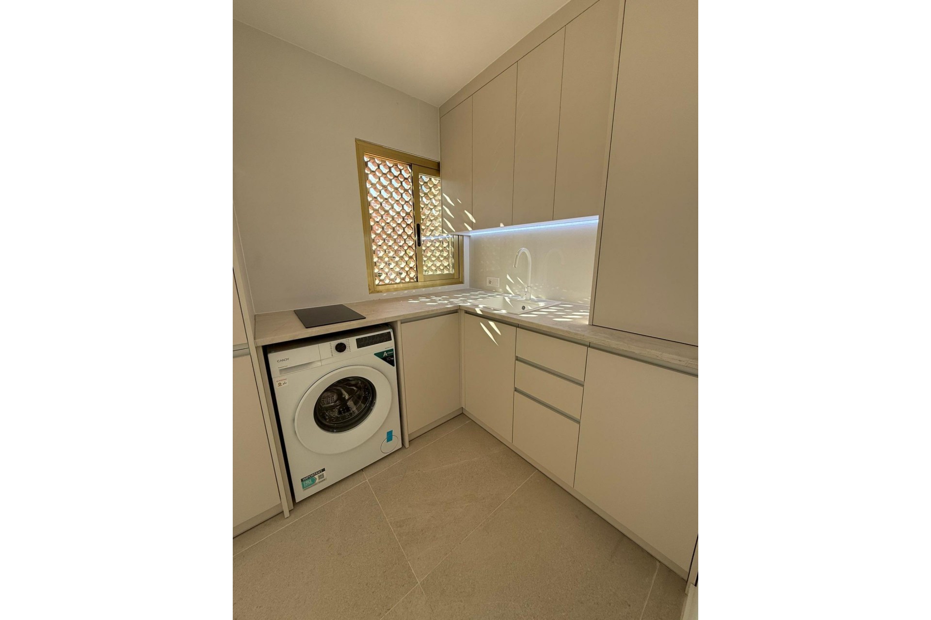 Brukt - Apartment -
Benidorm - Rincón de Loix