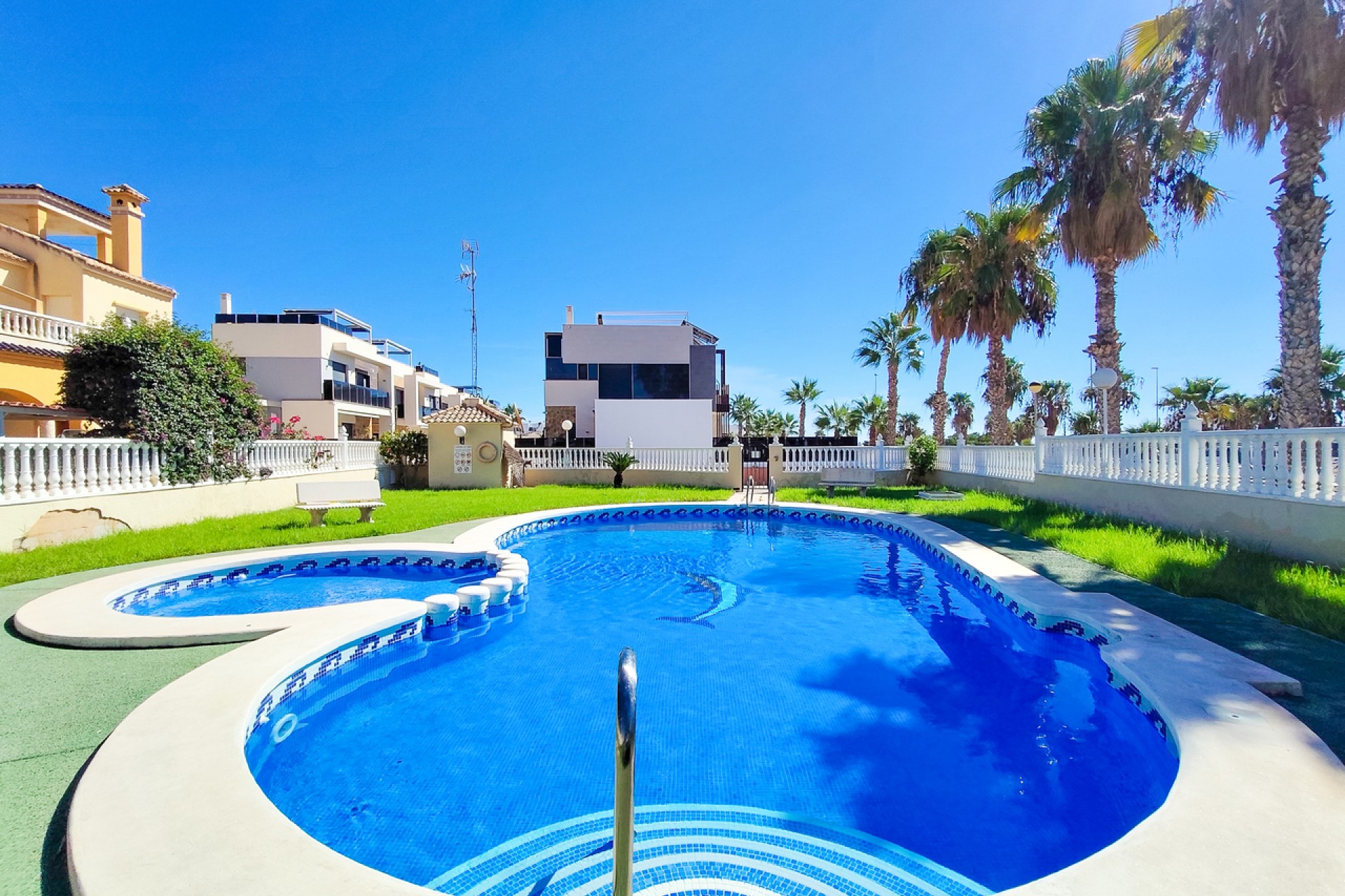 Brukt - Apartment -
Cabo Roig - Costa Blanca