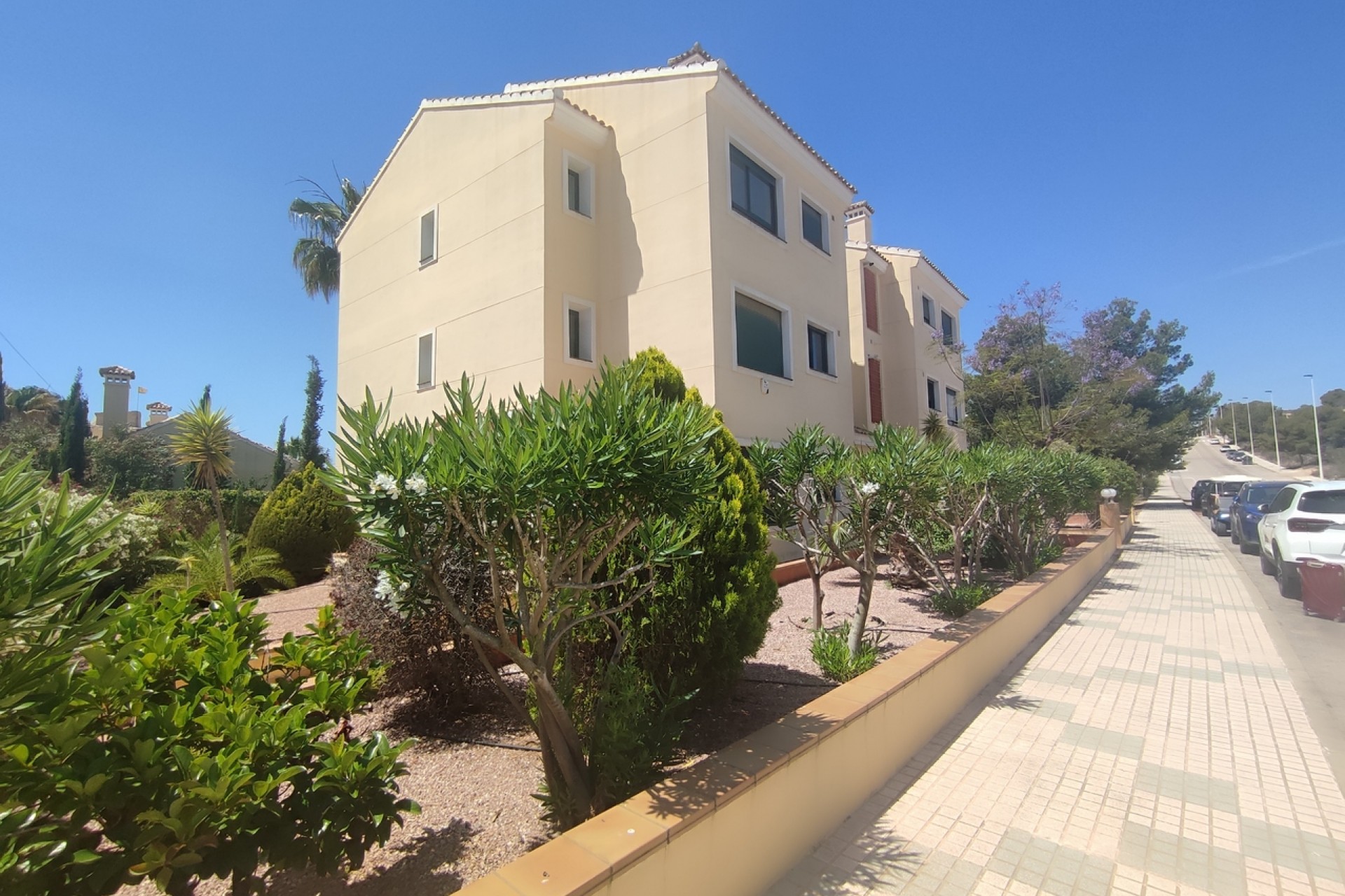 Brukt - Apartment -
Campoamor - Costa Blanca