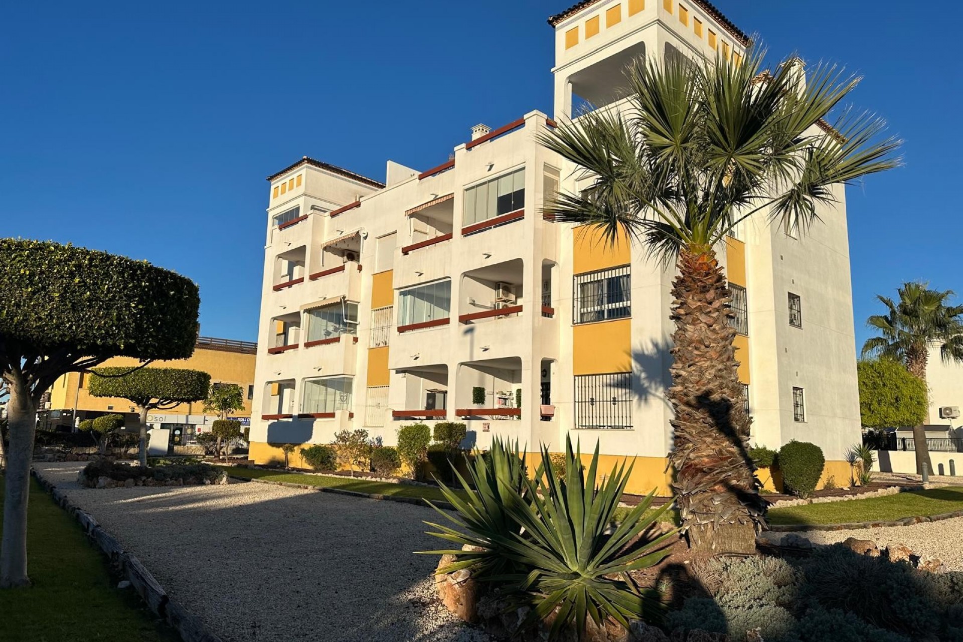 Brukt - Apartment -
Campoamor - Costa Blanca
