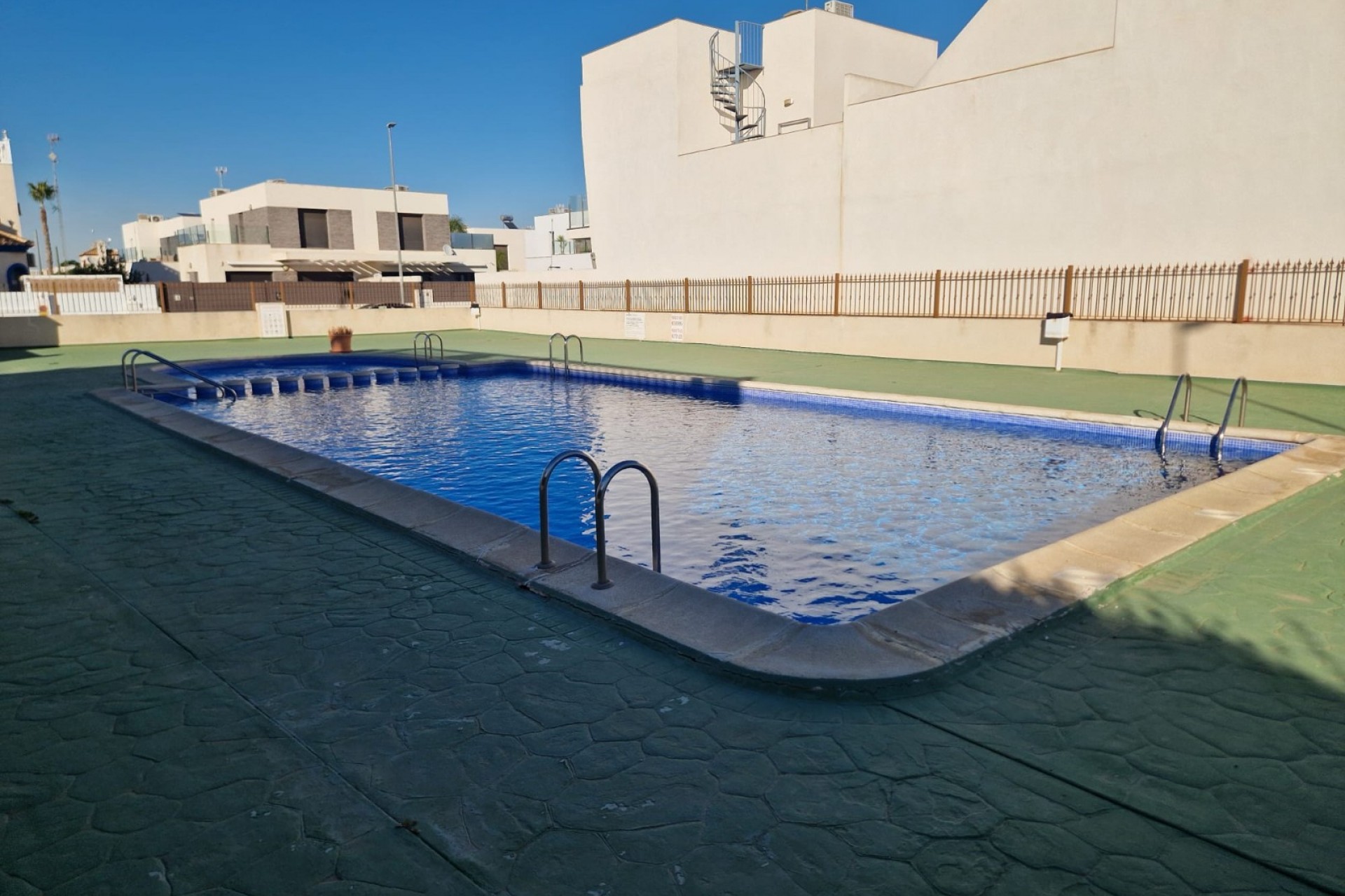 Brukt - Apartment -
Daya Vieja - Costa Blanca