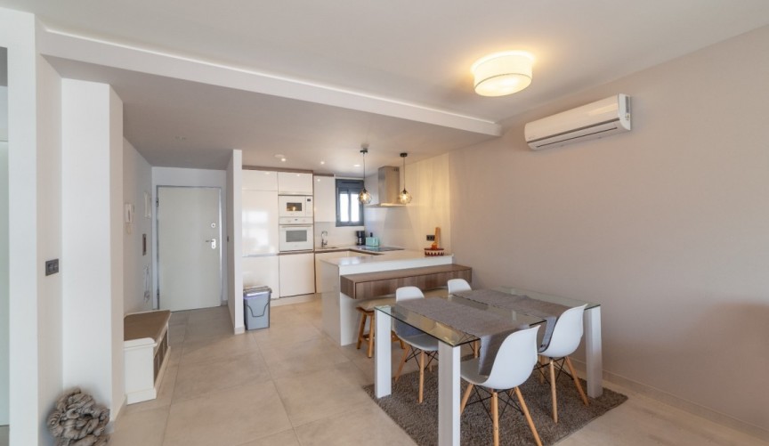 Brukt - Apartment -
El Raso - Costa Blanca