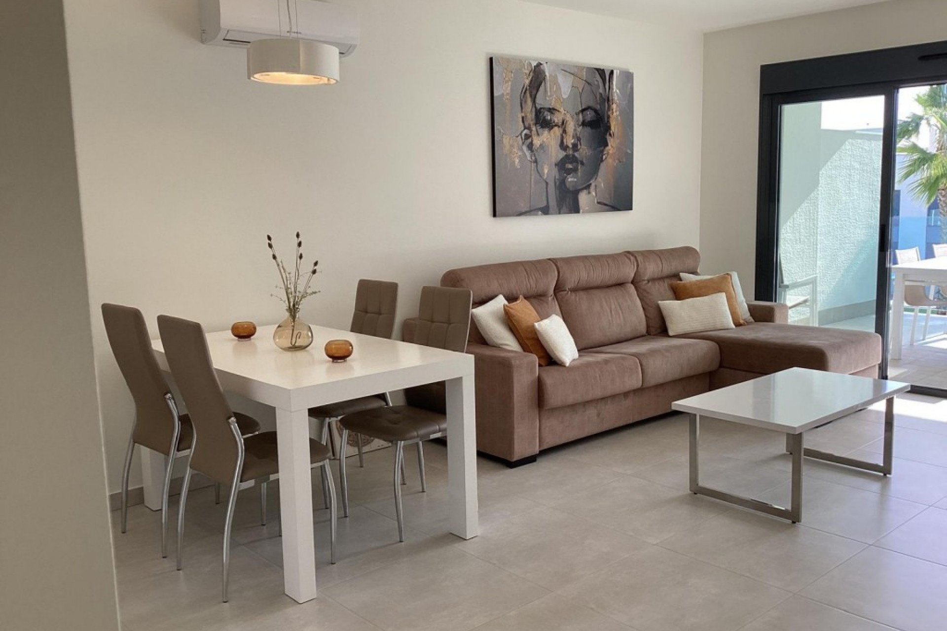 Brukt - Apartment -
El Raso - Costa Blanca