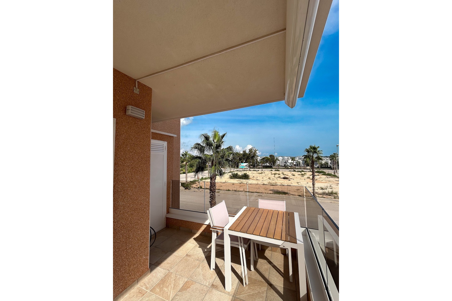 Brukt - Apartment -
El Raso - Costa Blanca