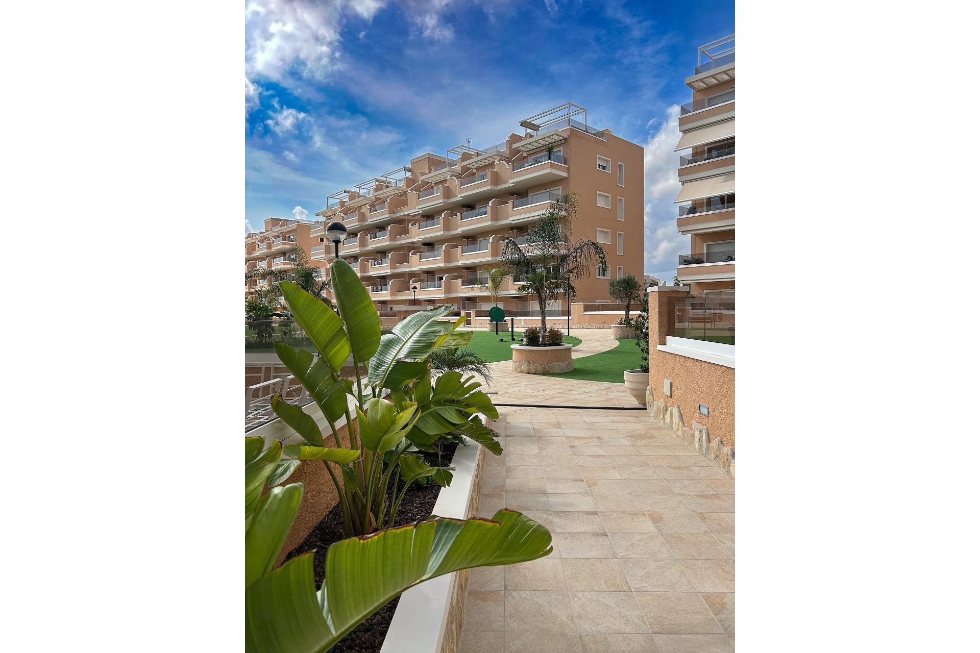 Brukt - Apartment -
El Raso - Costa Blanca