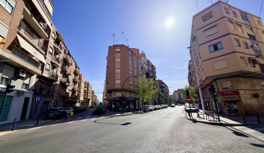 Brukt - Apartment -
Elche - Costa Blanca