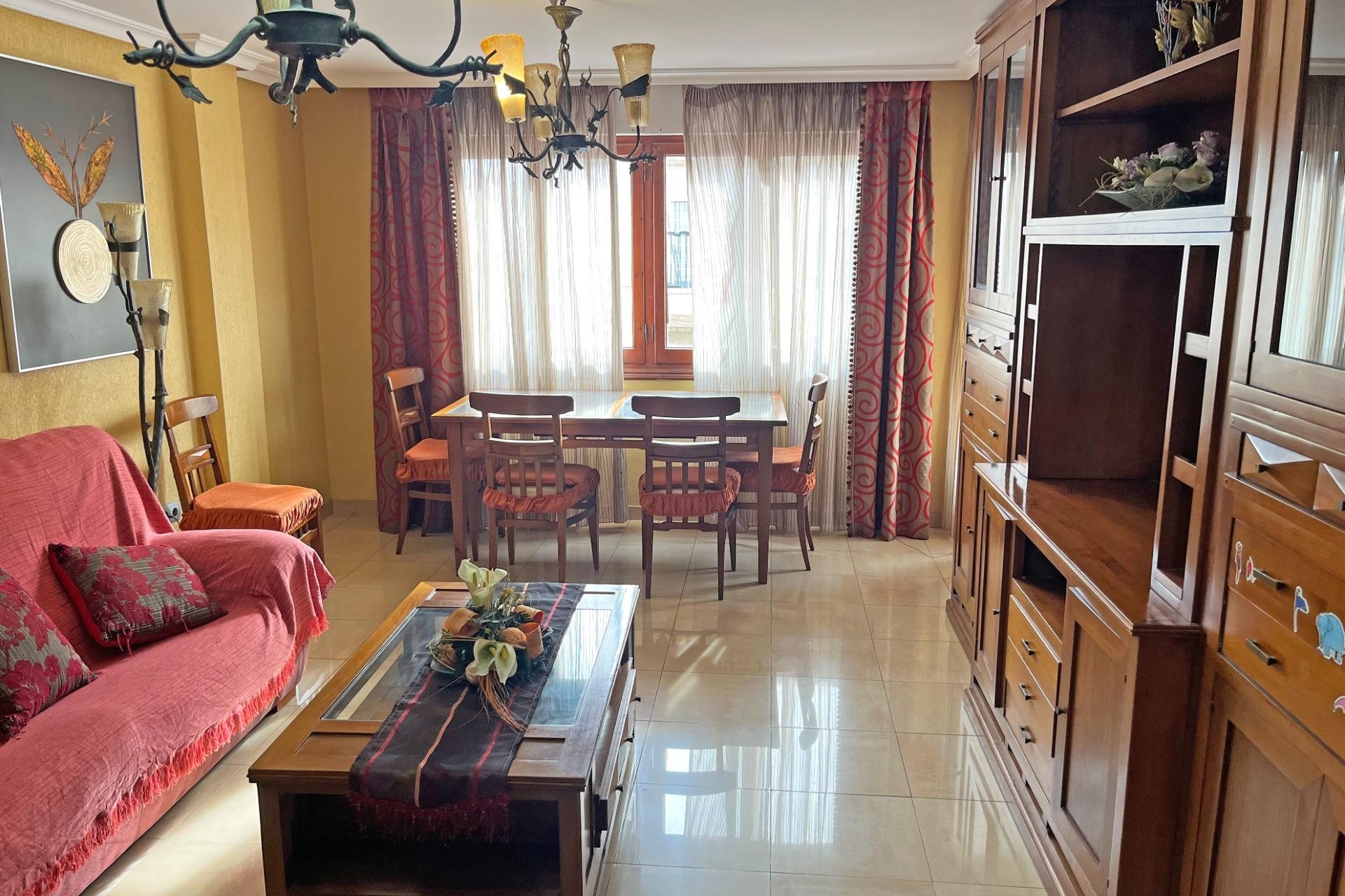 Brukt - Apartment -
Formentera del Segura - Palacios