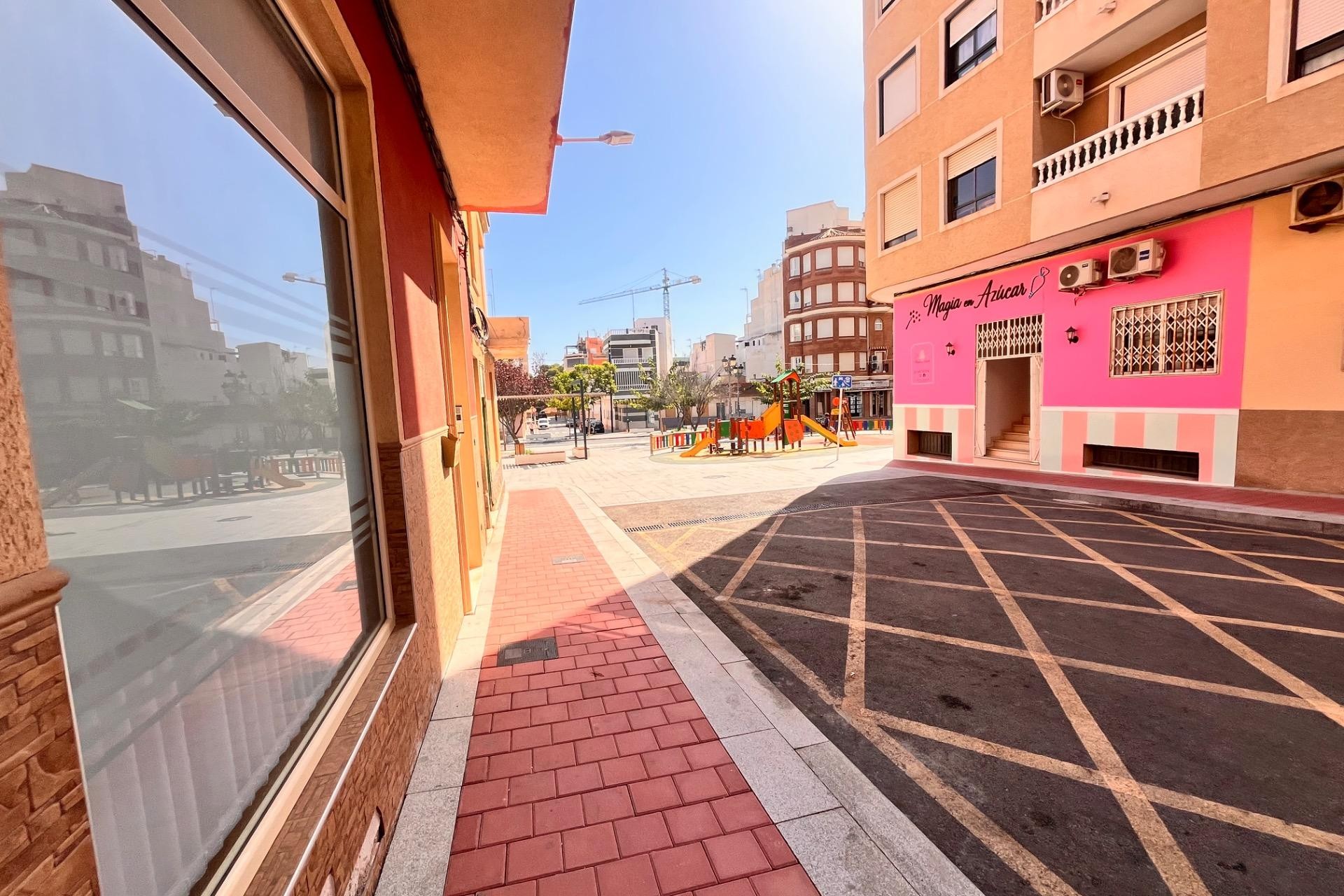 Brukt - Apartment -
Guardamar del Segura - Centro