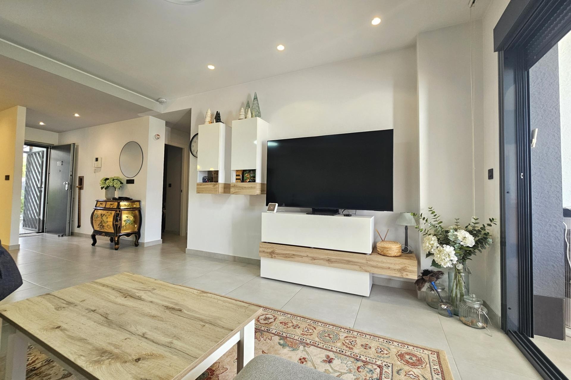 Brukt - Apartment -
Guardamar del Segura - El Raso