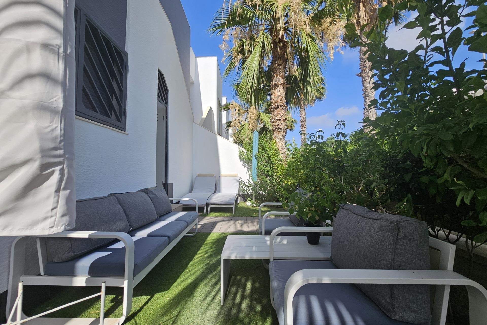 Brukt - Apartment -
Guardamar del Segura - El Raso