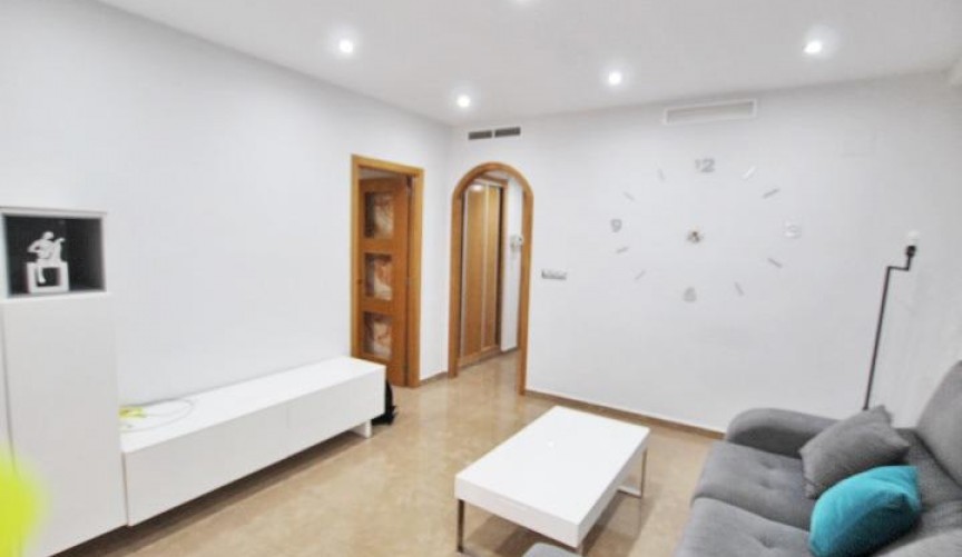 Brukt - Apartment -
Guardamar del Segura - Pueblo