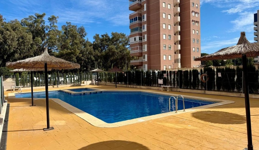 Brukt - Apartment -
Guardamar del Segura - Puerto