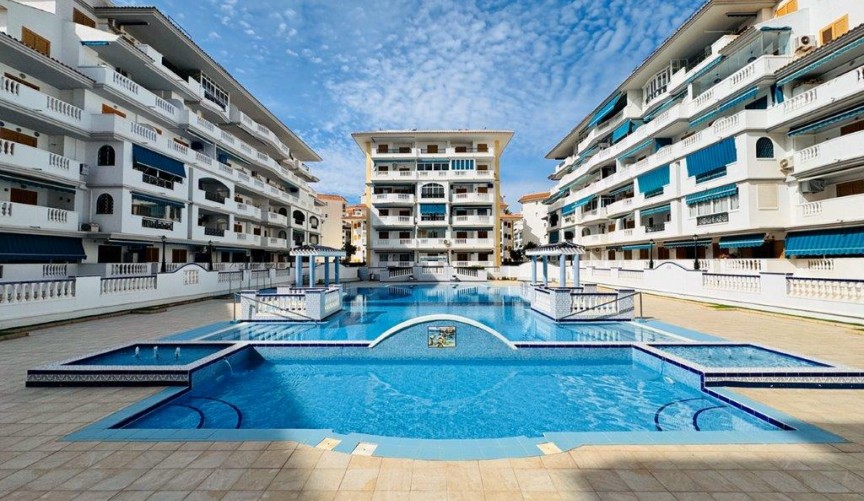 Brukt - Apartment -
La Mata - Costa Blanca