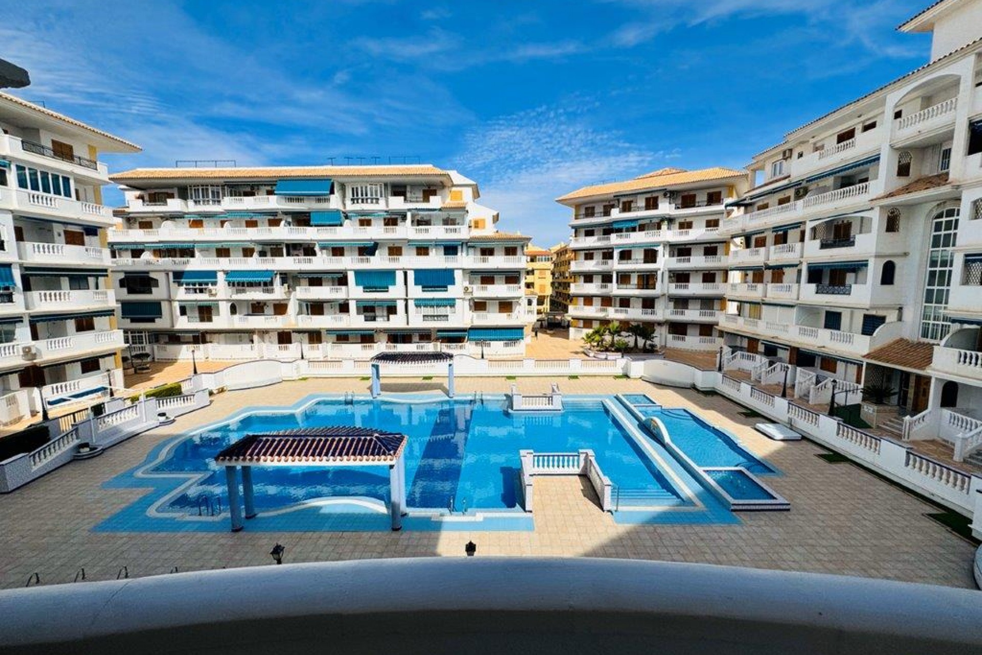 Brukt - Apartment -
La Mata - Costa Blanca