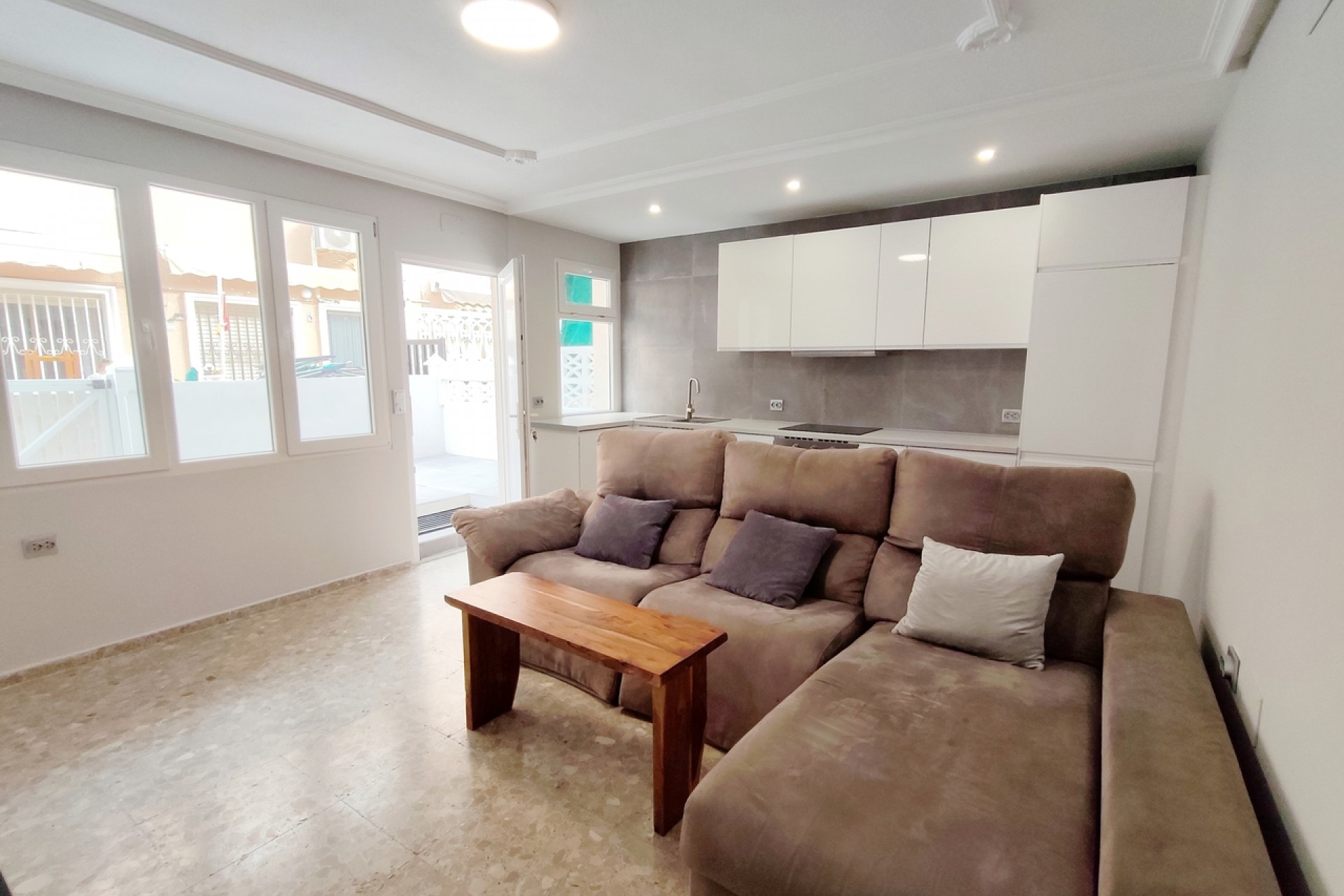 Brukt - Apartment -
La Mata - Costa Blanca