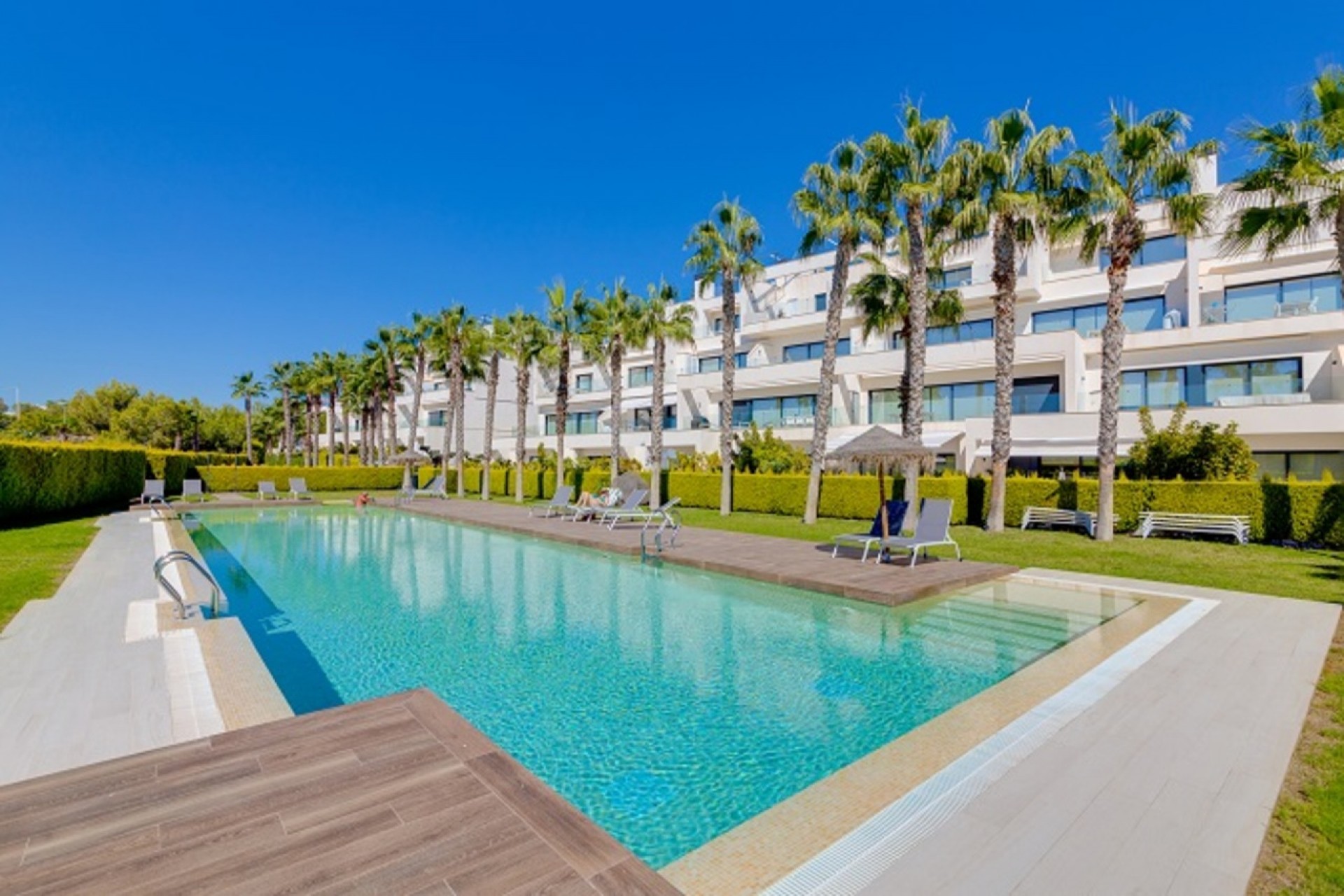 Brukt - Apartment -
Las Colinas Golf - Costa Blanca