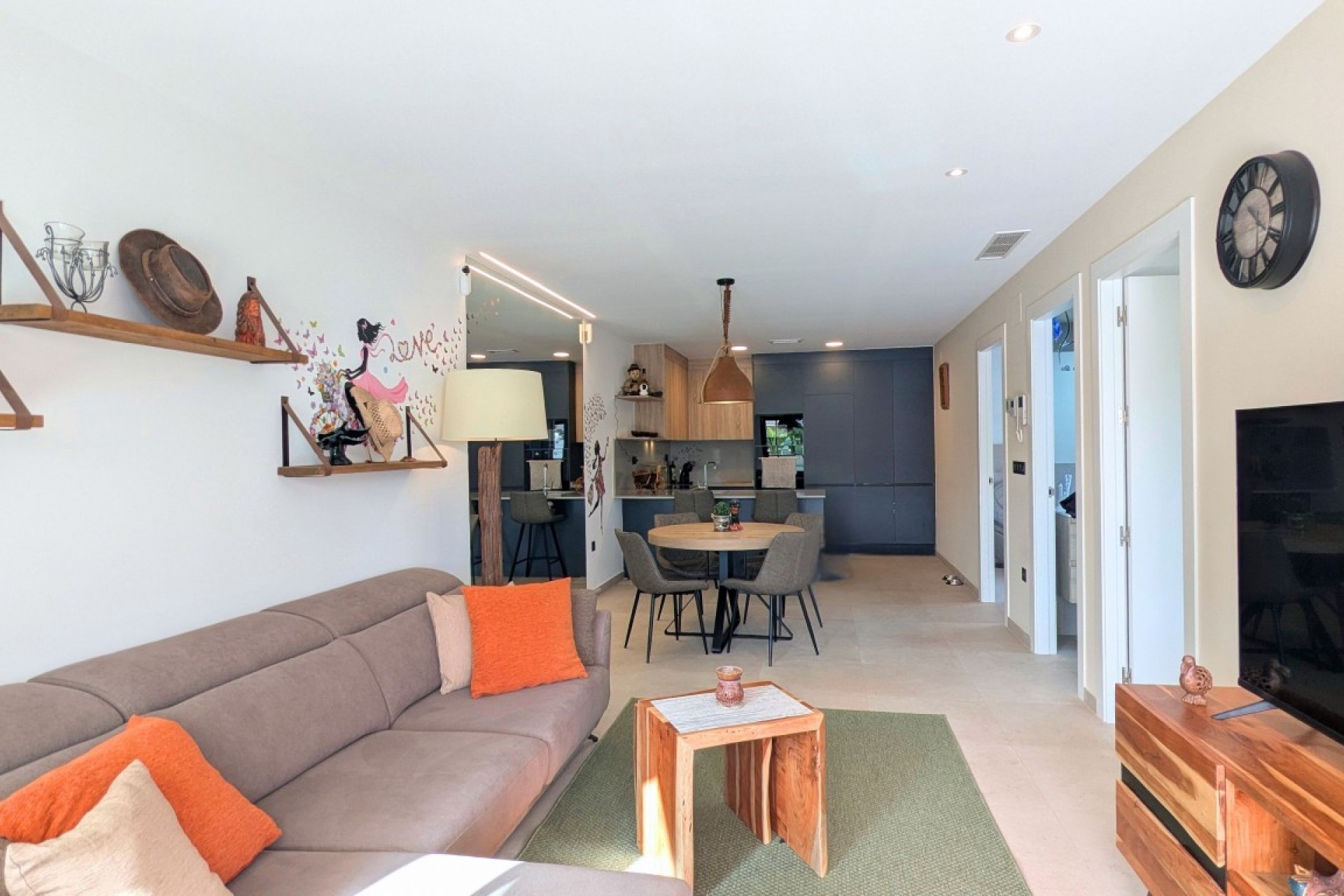 Brukt - Apartment -
Lo Crispin - Inland