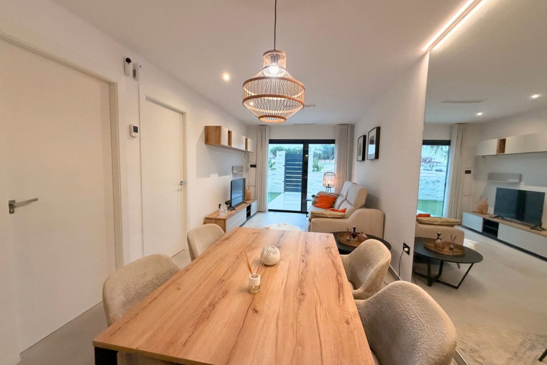 Brukt - Apartment -
Lo Crispin - Inland