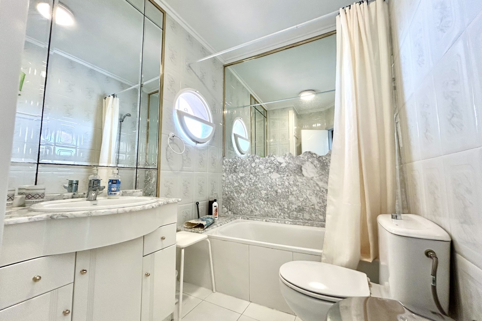 Brukt - Apartment -
Los Altos - Costa Blanca