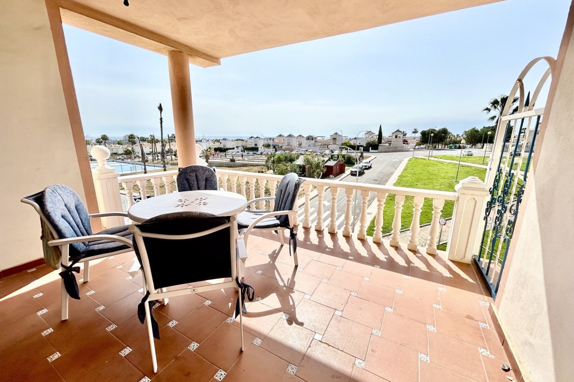 Brukt - Apartment -
Los Altos - Costa Blanca