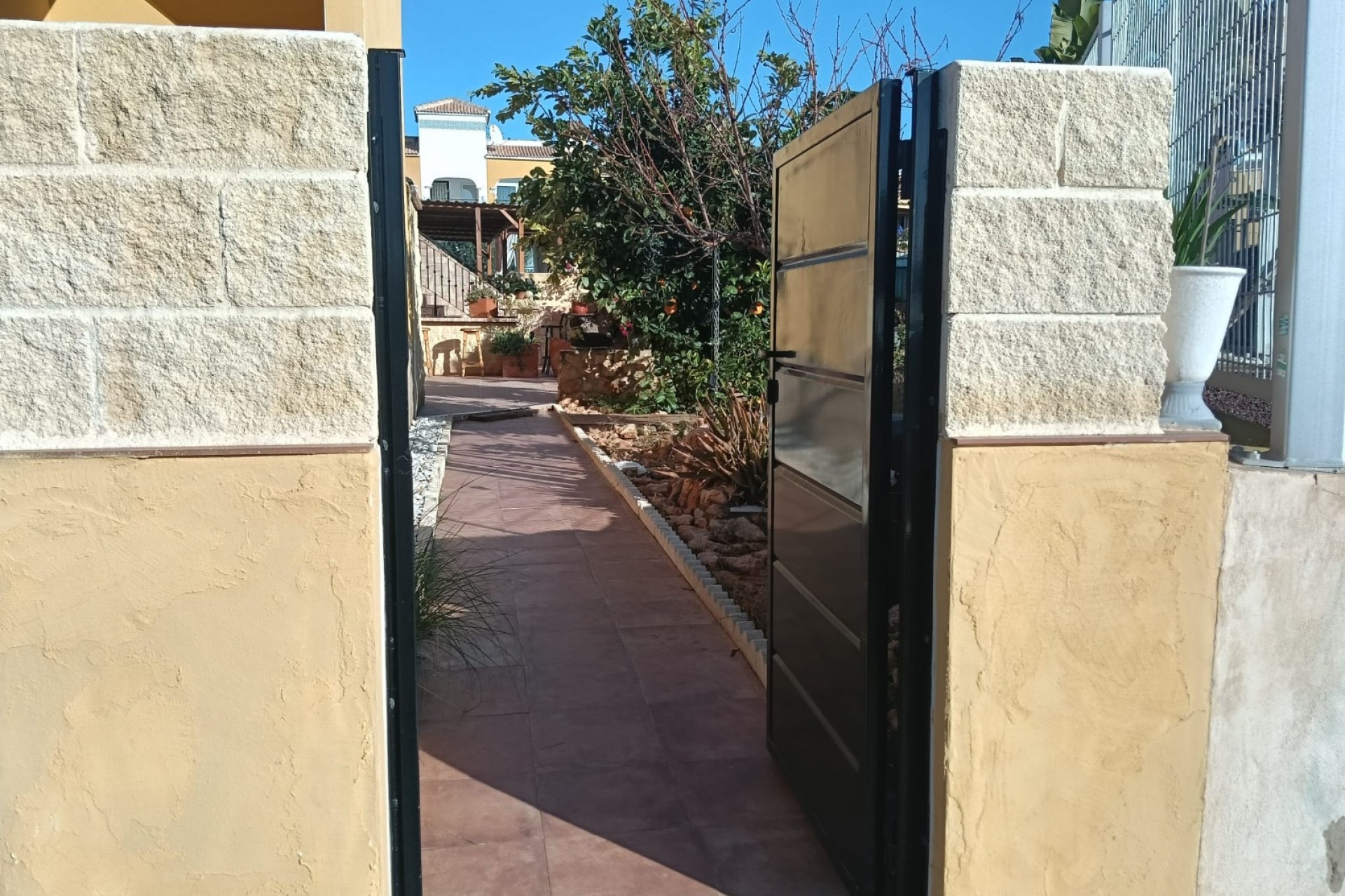 Brukt - Apartment -
Los Montesinos - Costa Blanca