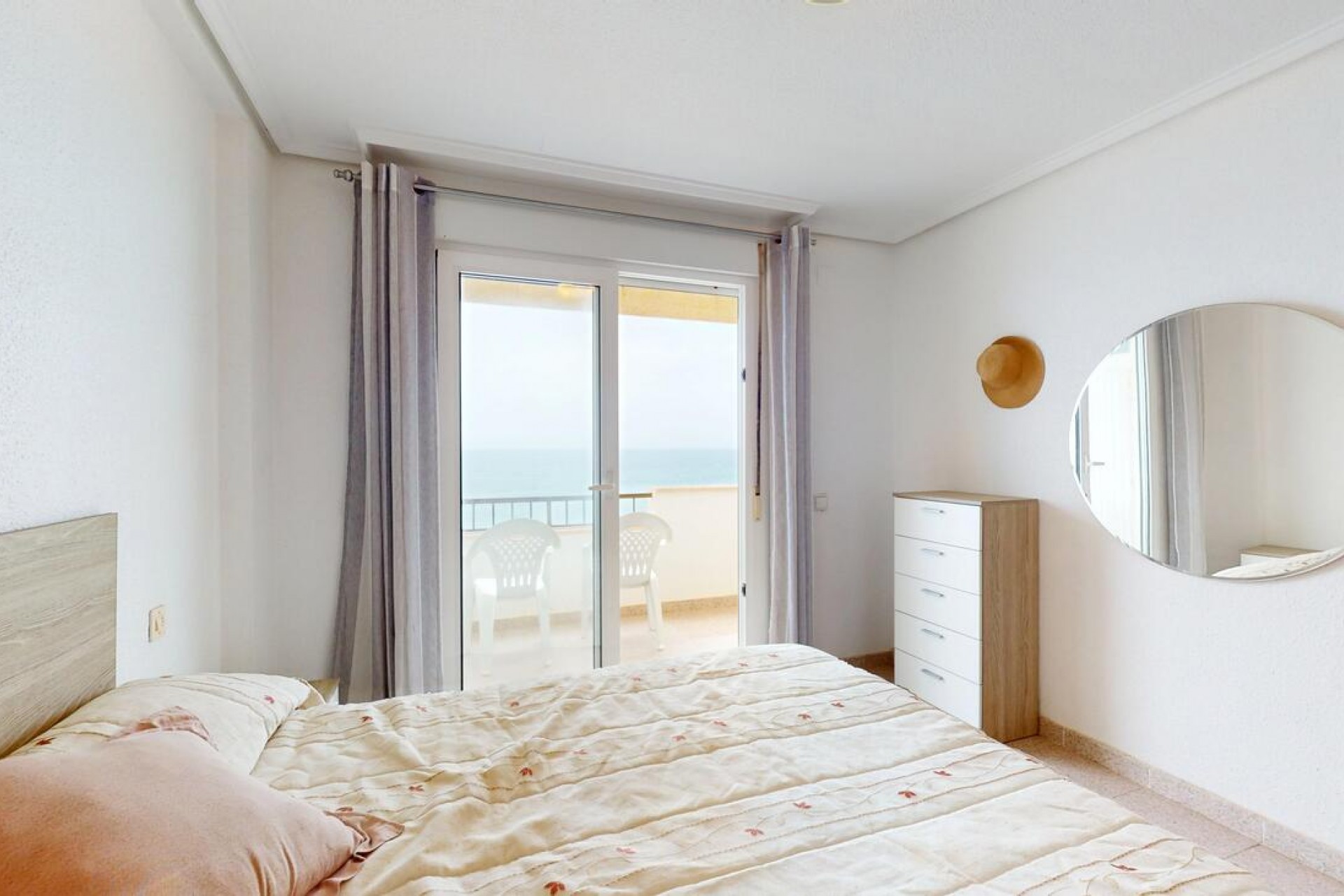 Brukt - Apartment -
Mil Palmeras - Costa Blanca