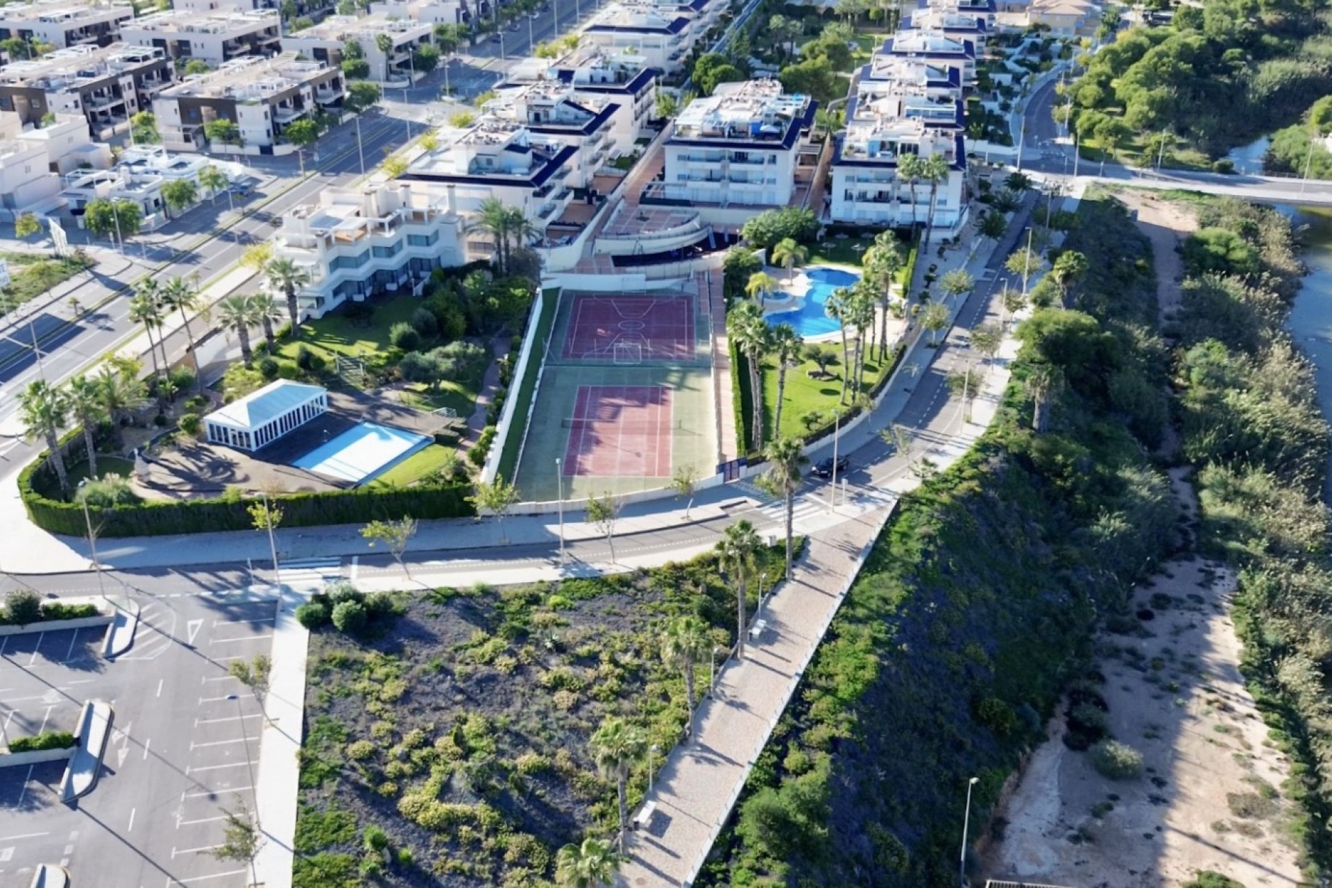 Brukt - Apartment -
Mil Palmeras - Costa Blanca