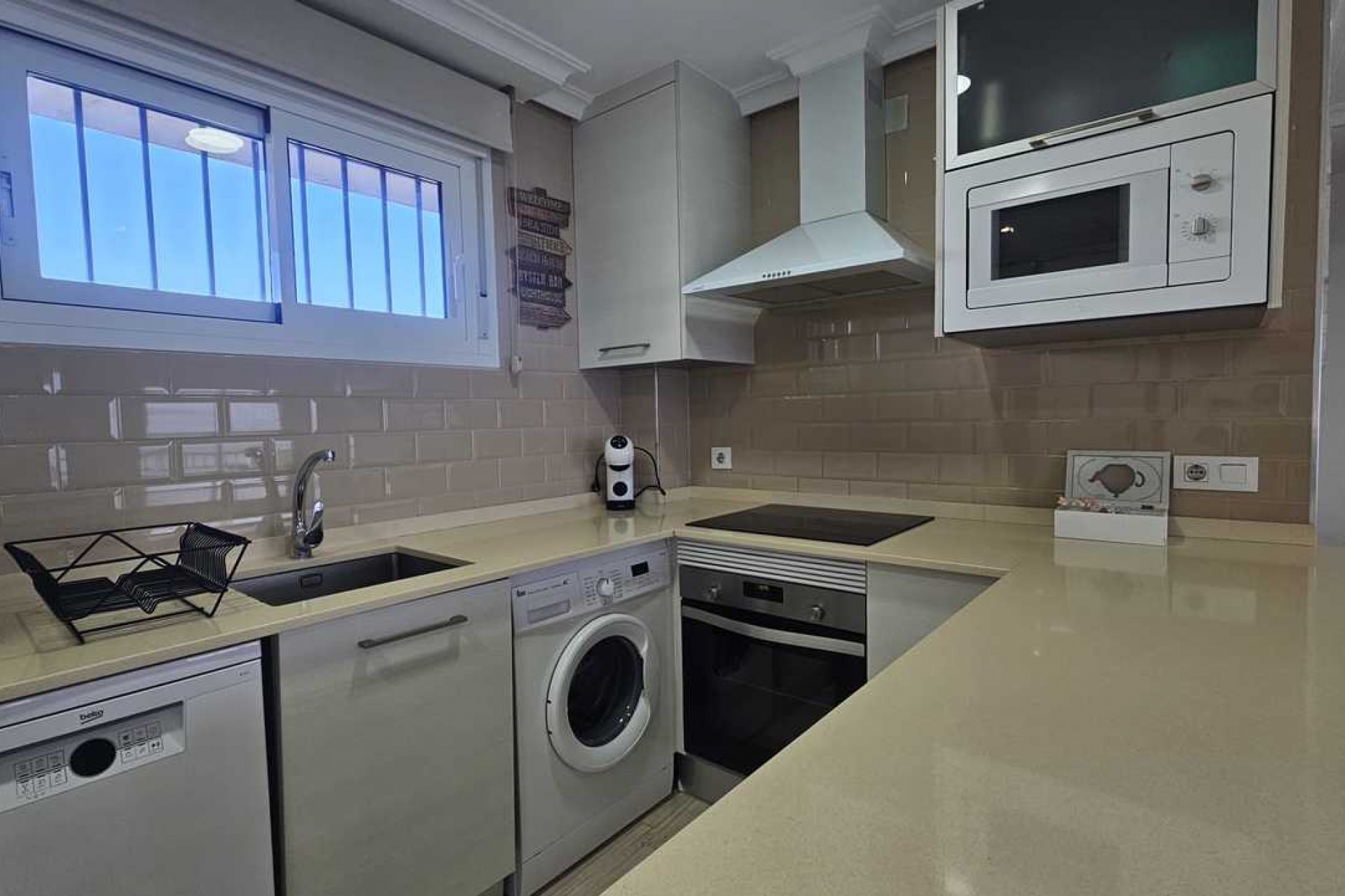 Brukt - Apartment -
Mil Palmeras - Costa Blanca